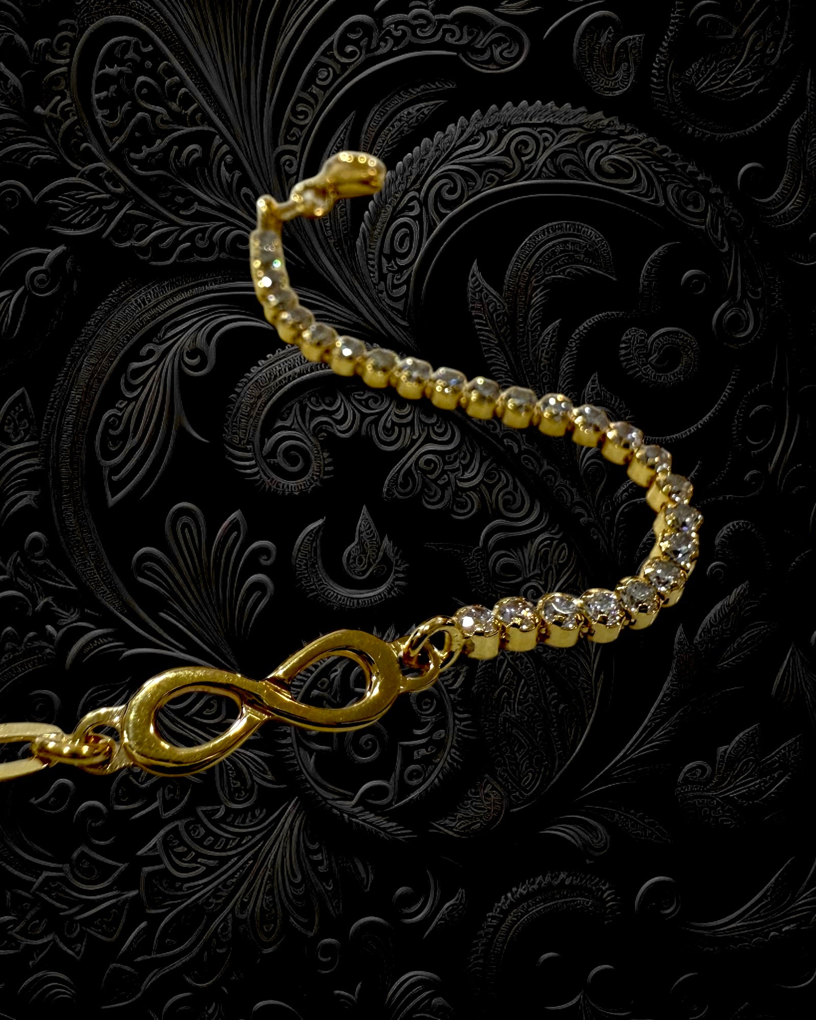 Pulseira Infinito em Prata Dourada