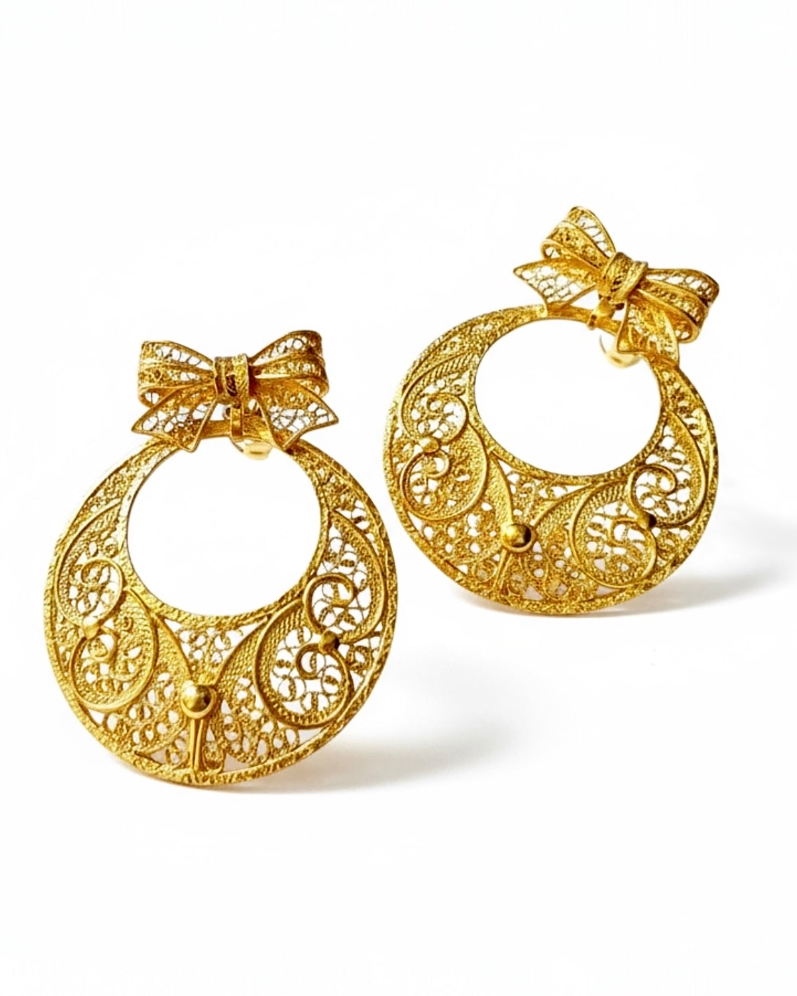 Gold-plated silver filigree bow earrings