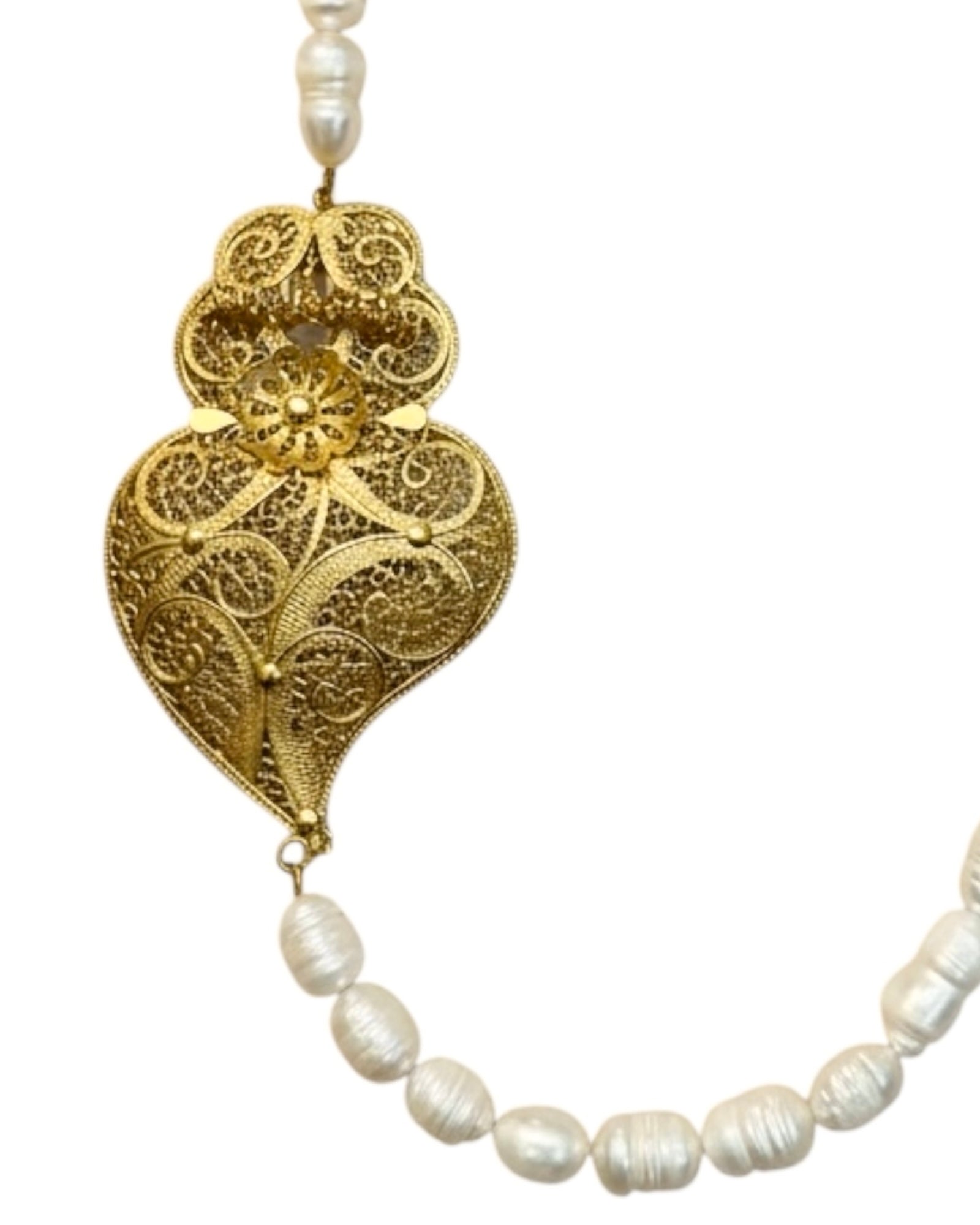 Viana Heart Necklace