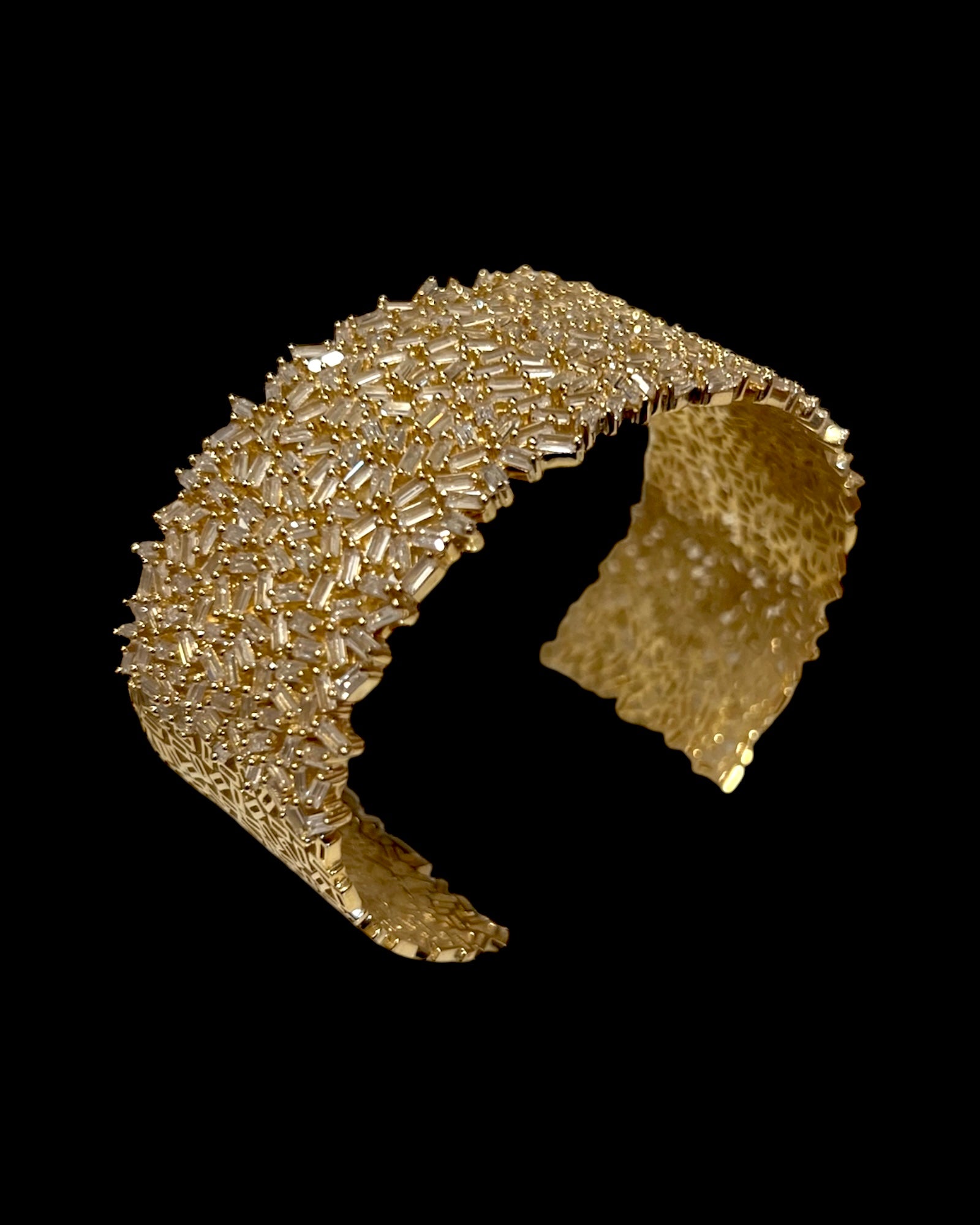 Bracelet / Slave Clasp with Baguette Beads in Gold-Plated Silver