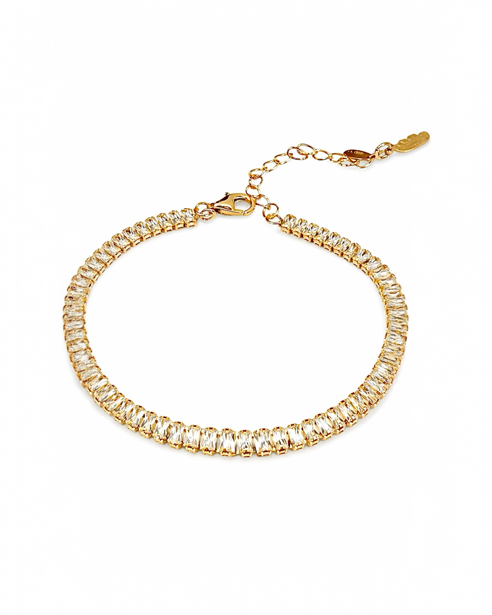 Gold-plated silver bracelet with sparkling baguette stones.