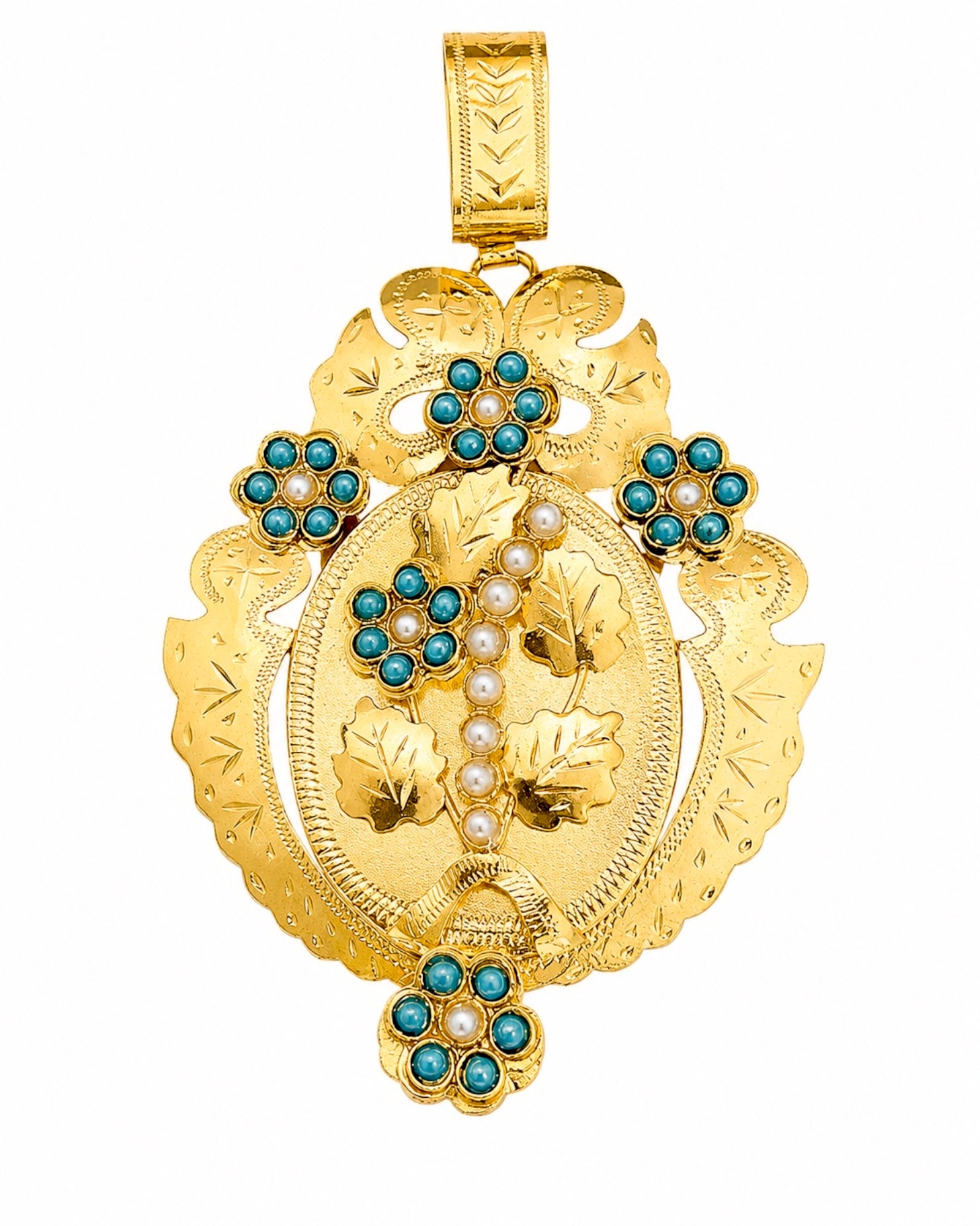 Silver-plated Gramalheira Medal with Pearls and Turquoise Stones