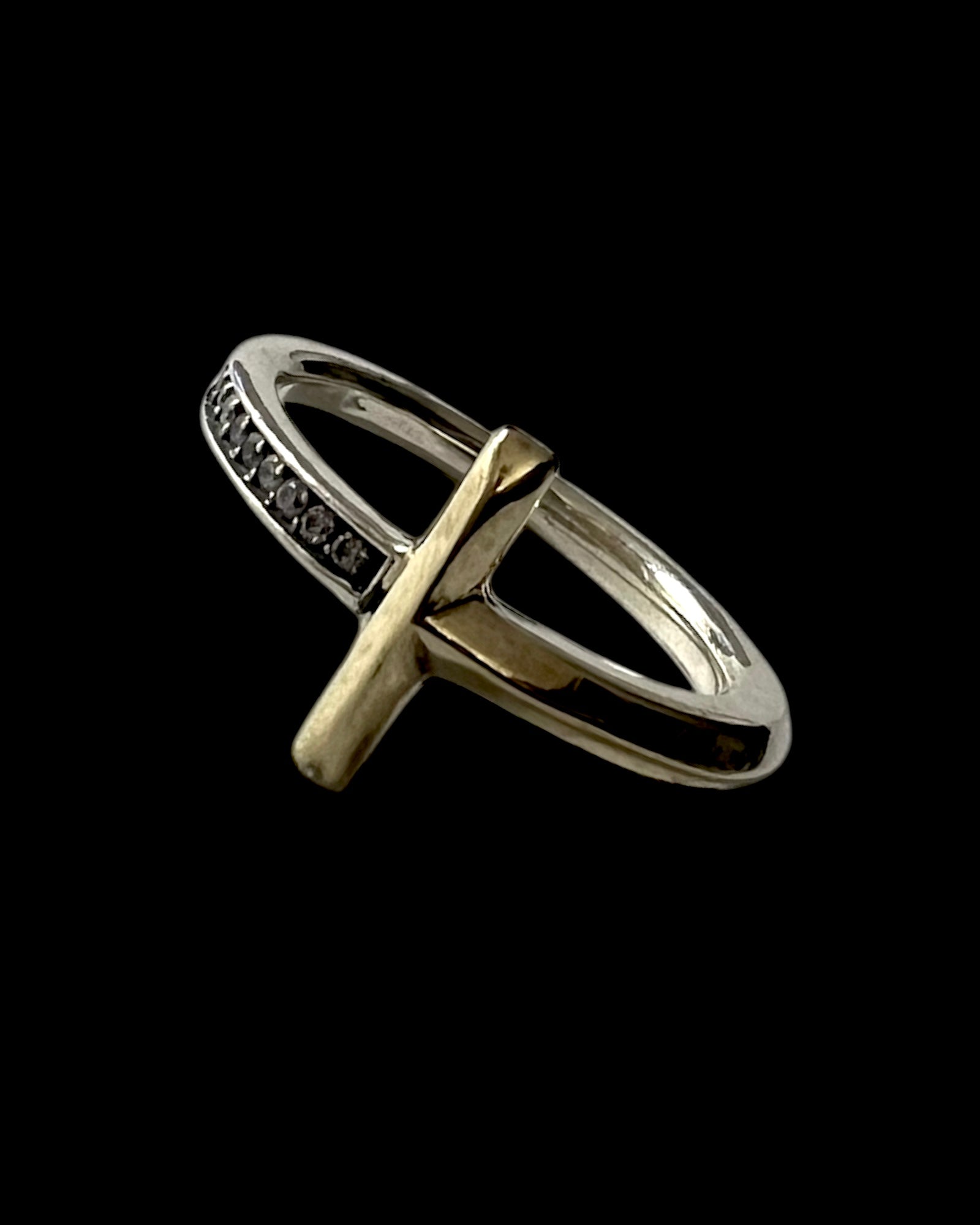 Cross ring in silver and gold