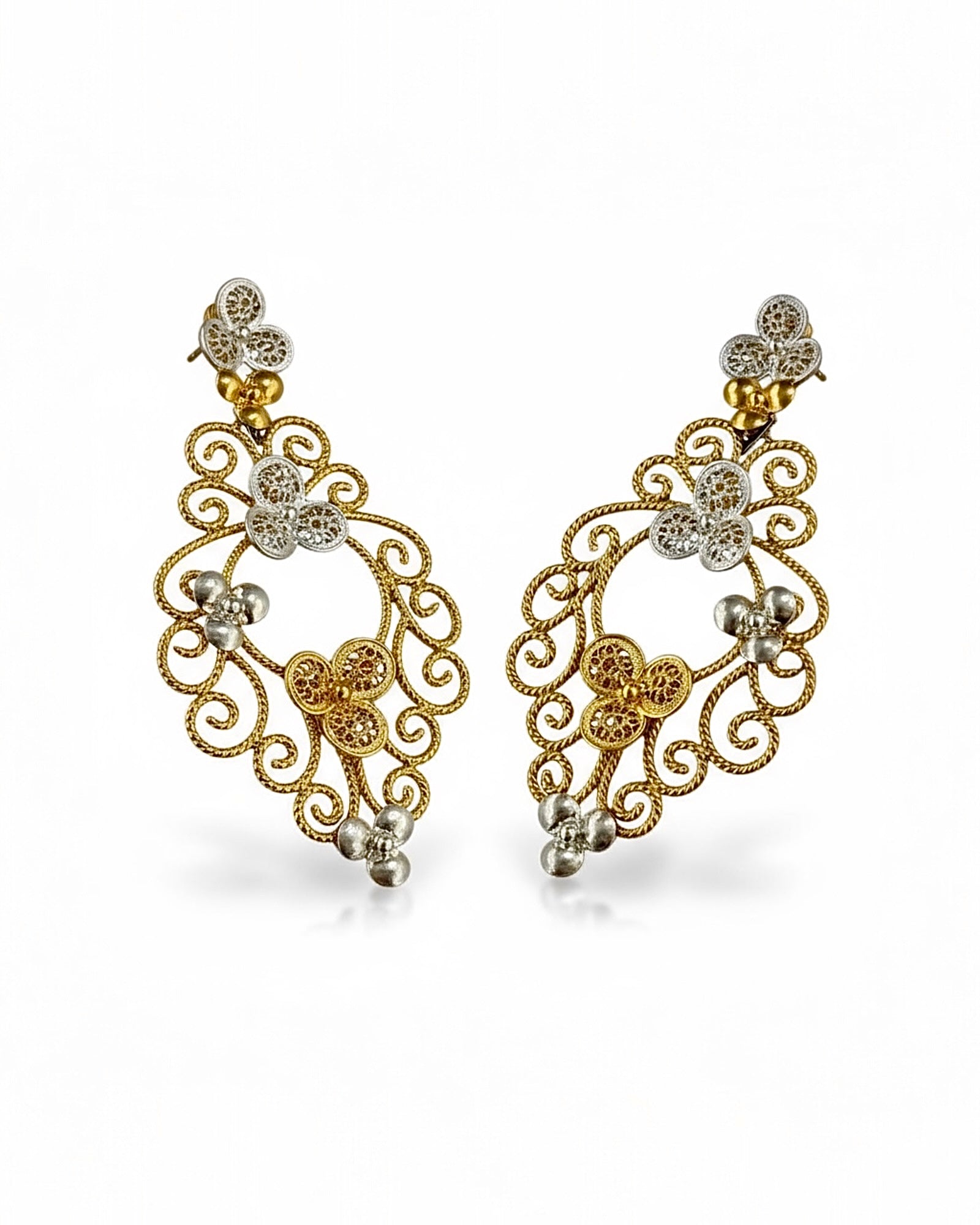Traditional Earrings in Gold-Plated and White Silver