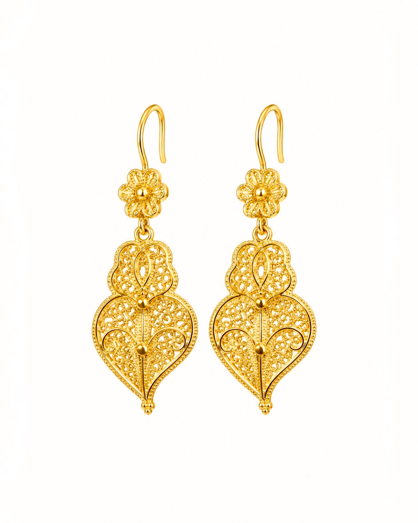 Viana Heart Earrings in Gold-Plated Silver