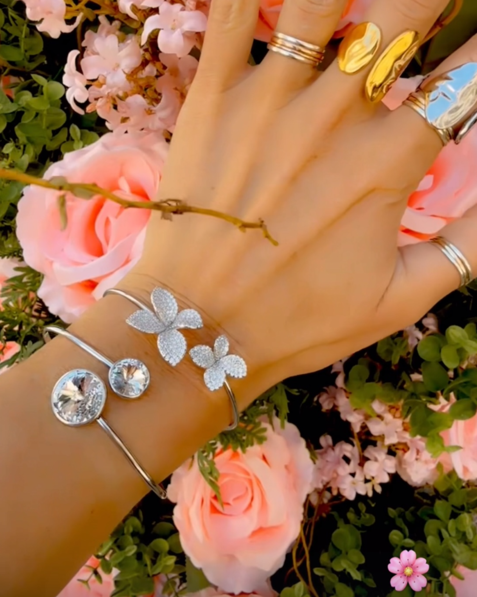 Pulseira / Escrava Pétalas em Prata Rosa