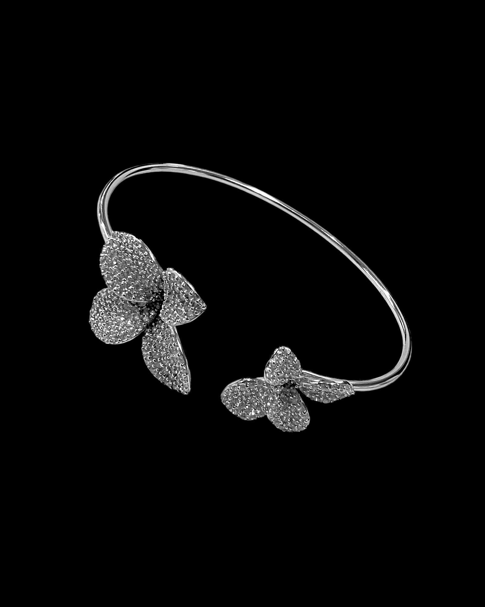 Bracelet / Slave Ring with Petals in Silver