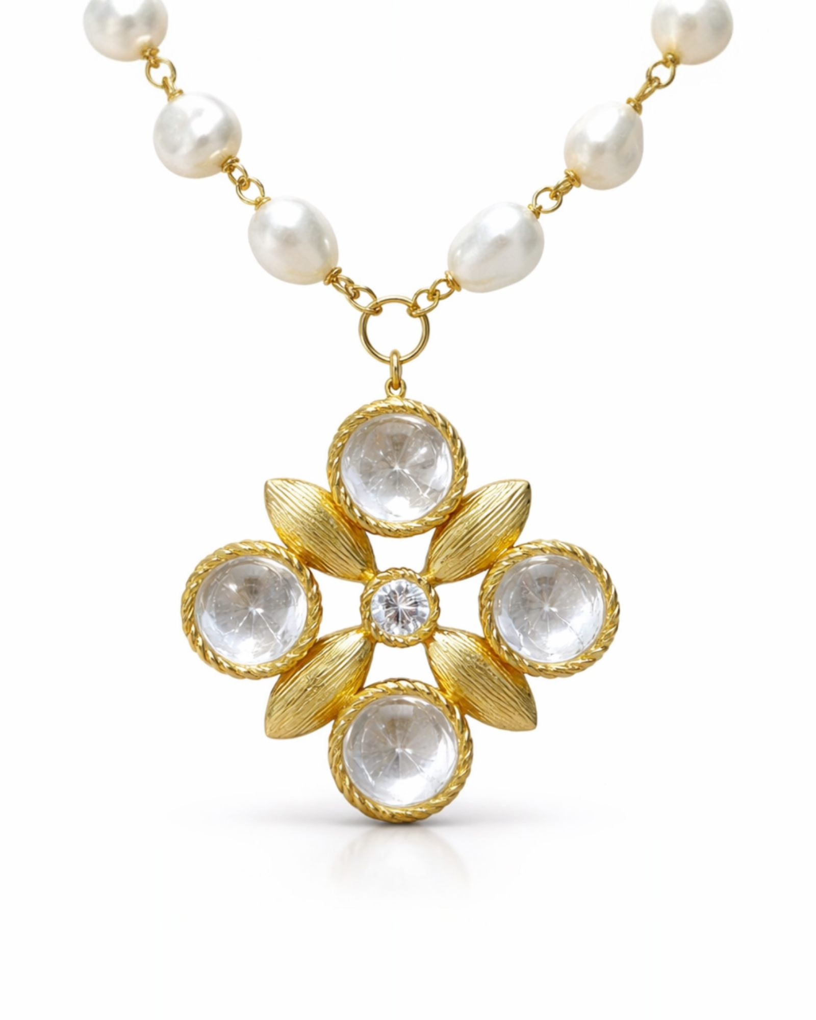 Pearl Flower Necklace in Gold-Plated Silver