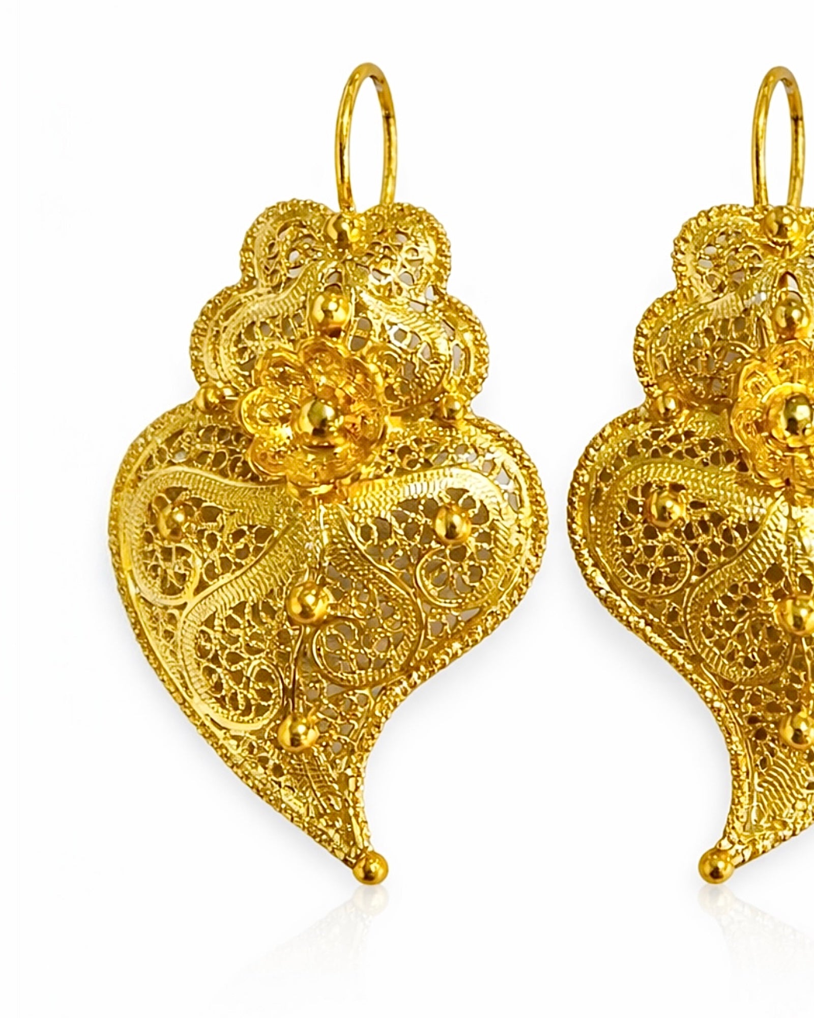 Brincos Coração de Viana em Prata Dourada