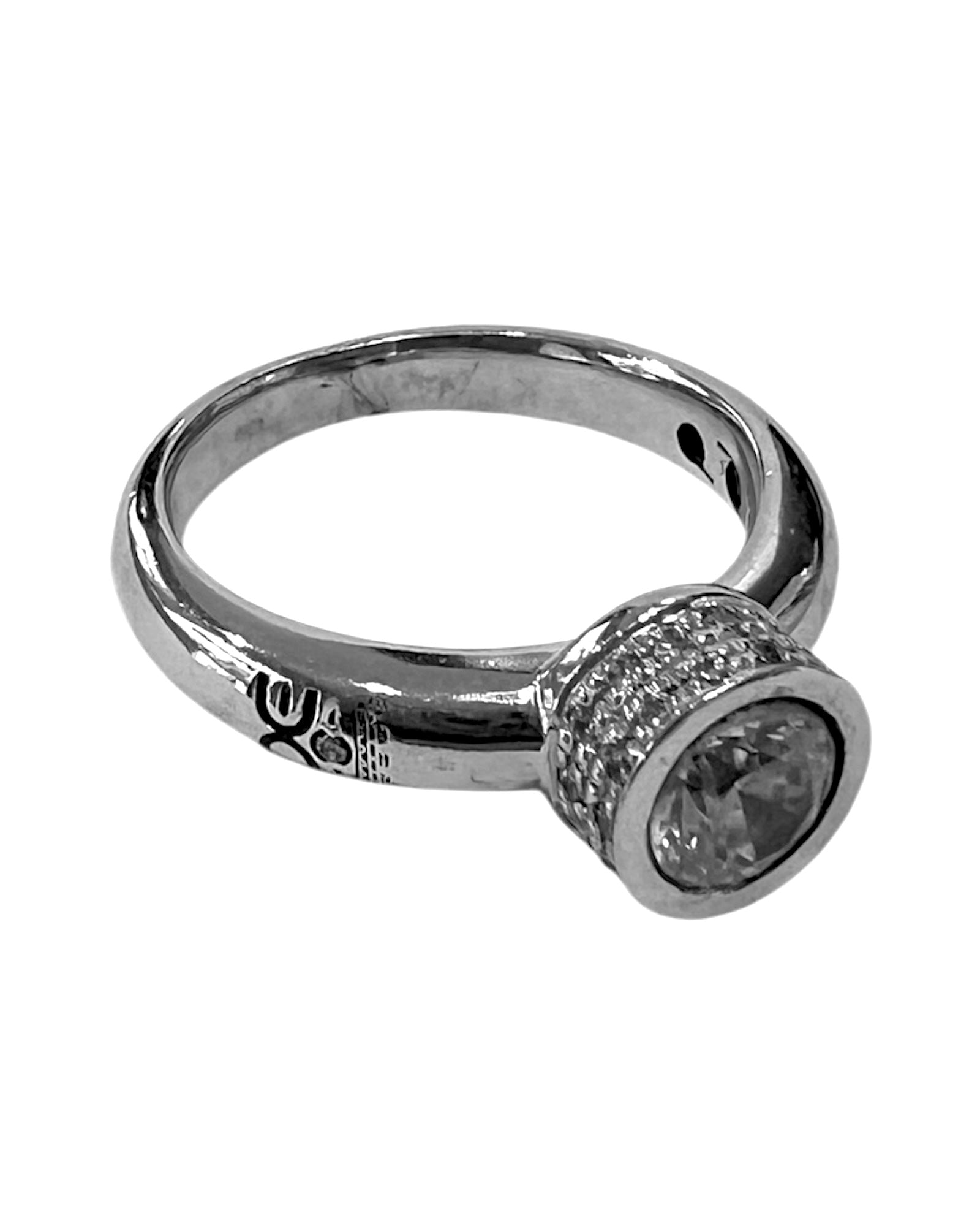 Solitaire Engagement Ring in Gold