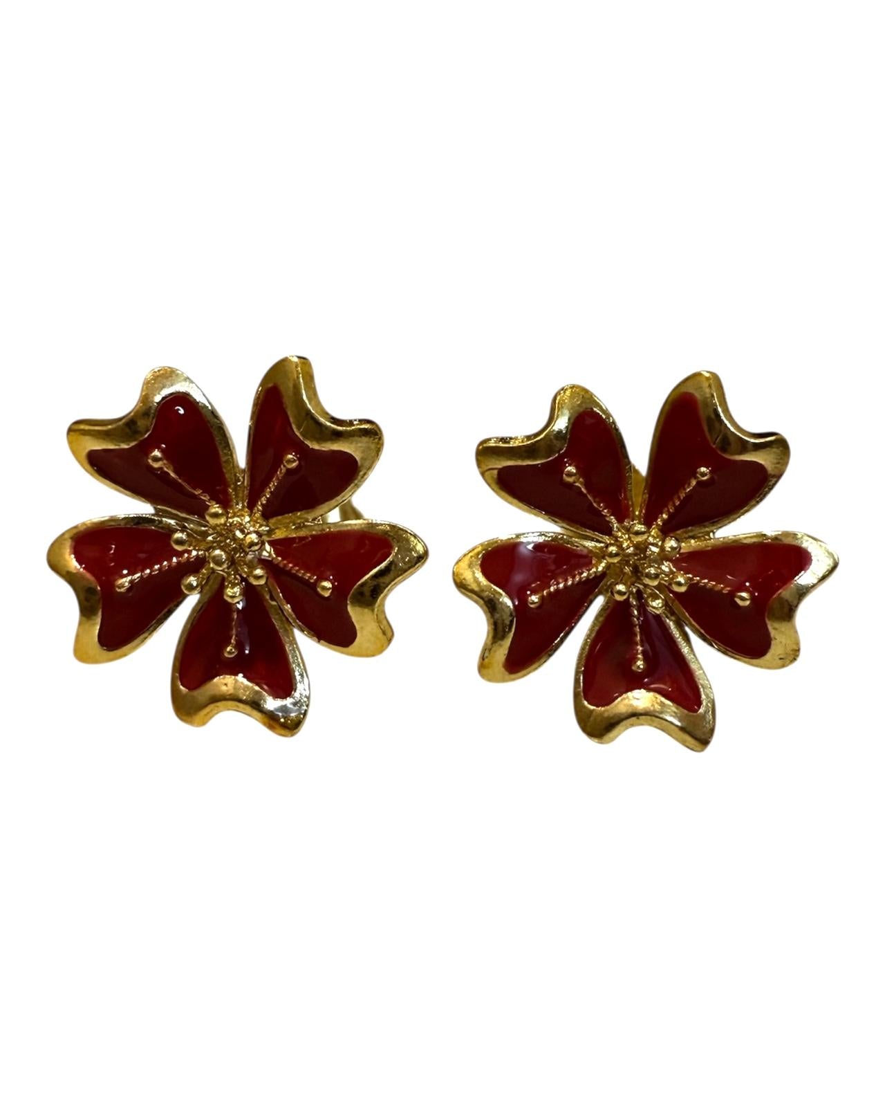 Brincos Flores com Esmalte Vermelho em Prata Dourada