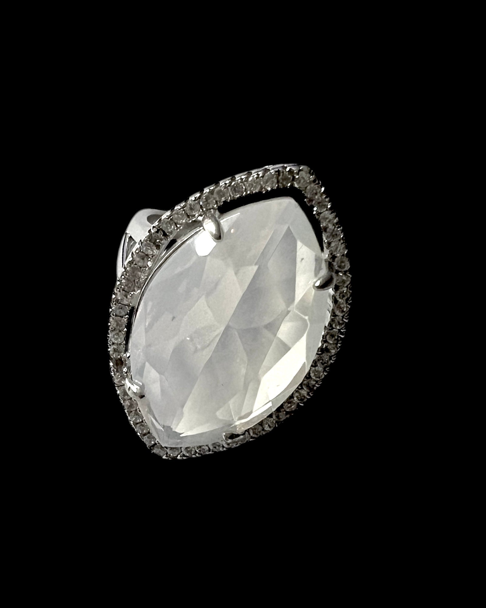 Eye Ring