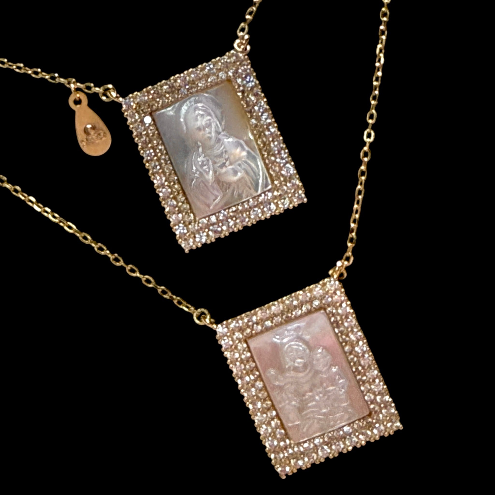 Scapular with Mother of Pearl in Gold Plated Silver