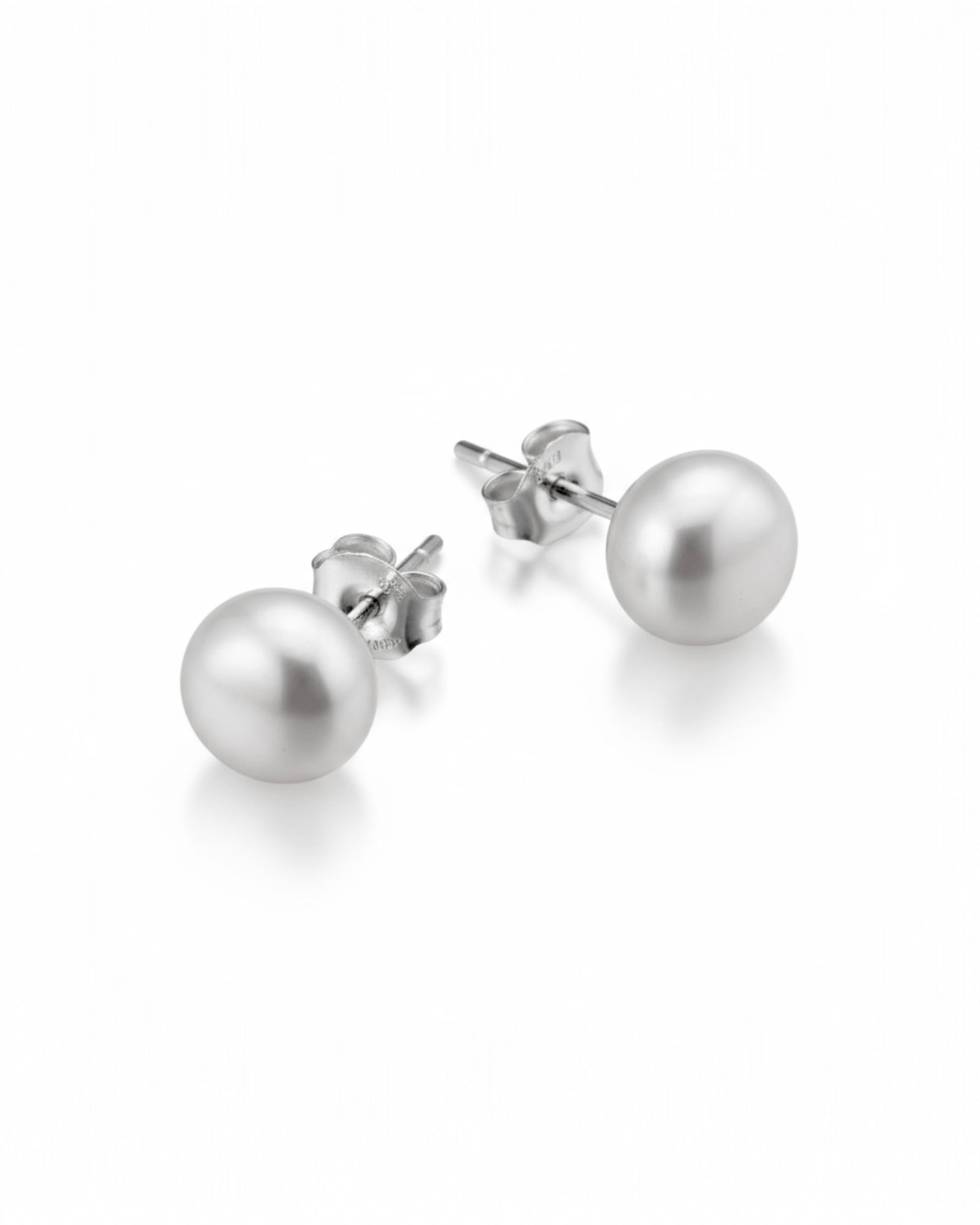 Pearl Earrings in Silver