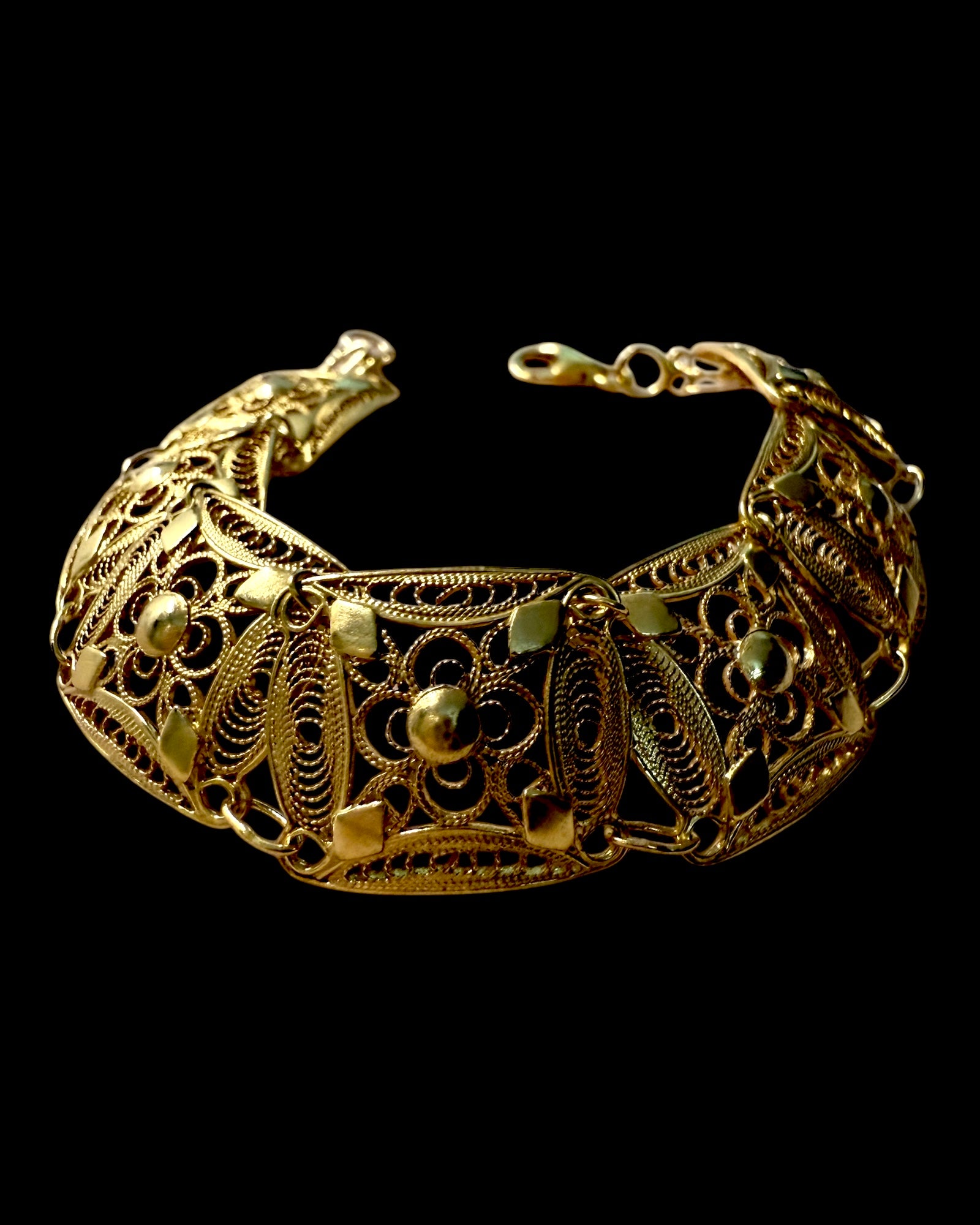 Filigree Bracelet/Slave
