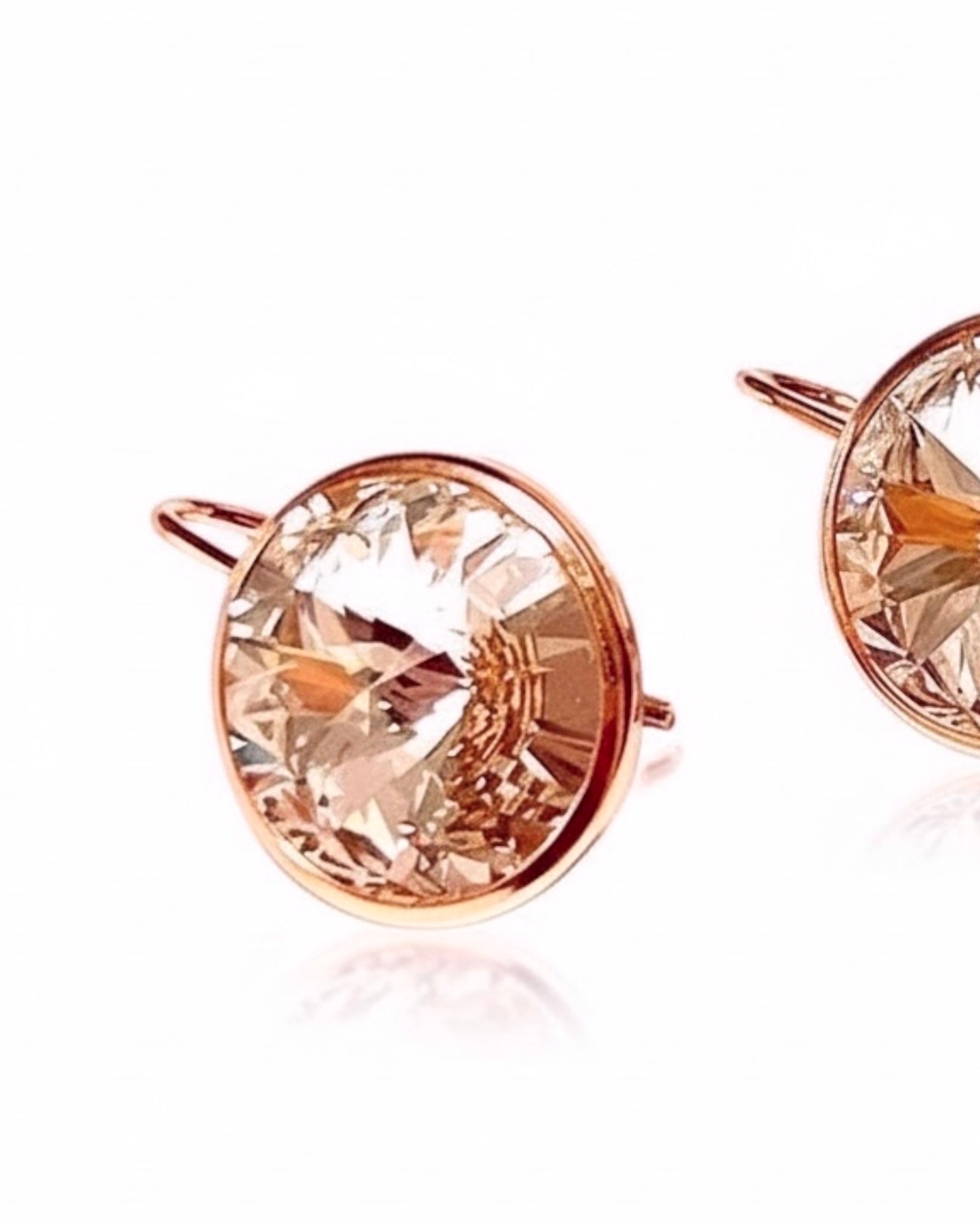 Brincos Redondos em Prata Rosa