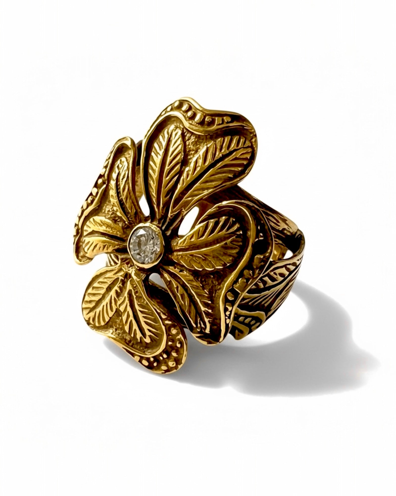 Flower Ring in Gold-Plated Silver