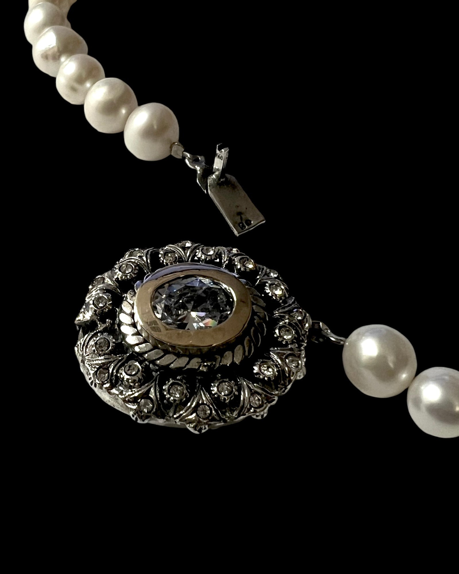 Colar Pérolas com Fecho de Prata e Ouro