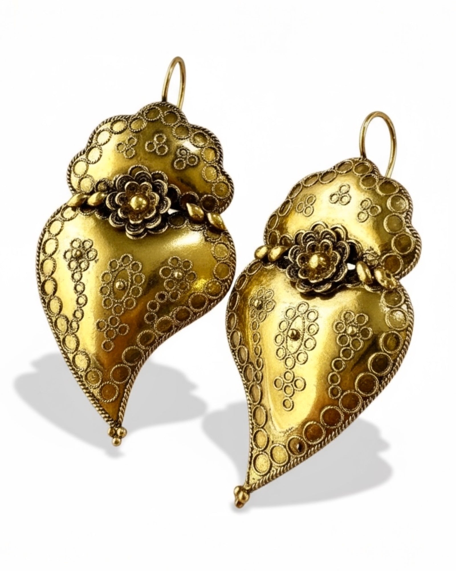 Brincos Coração de Viana Barrocos em Prata Dourada