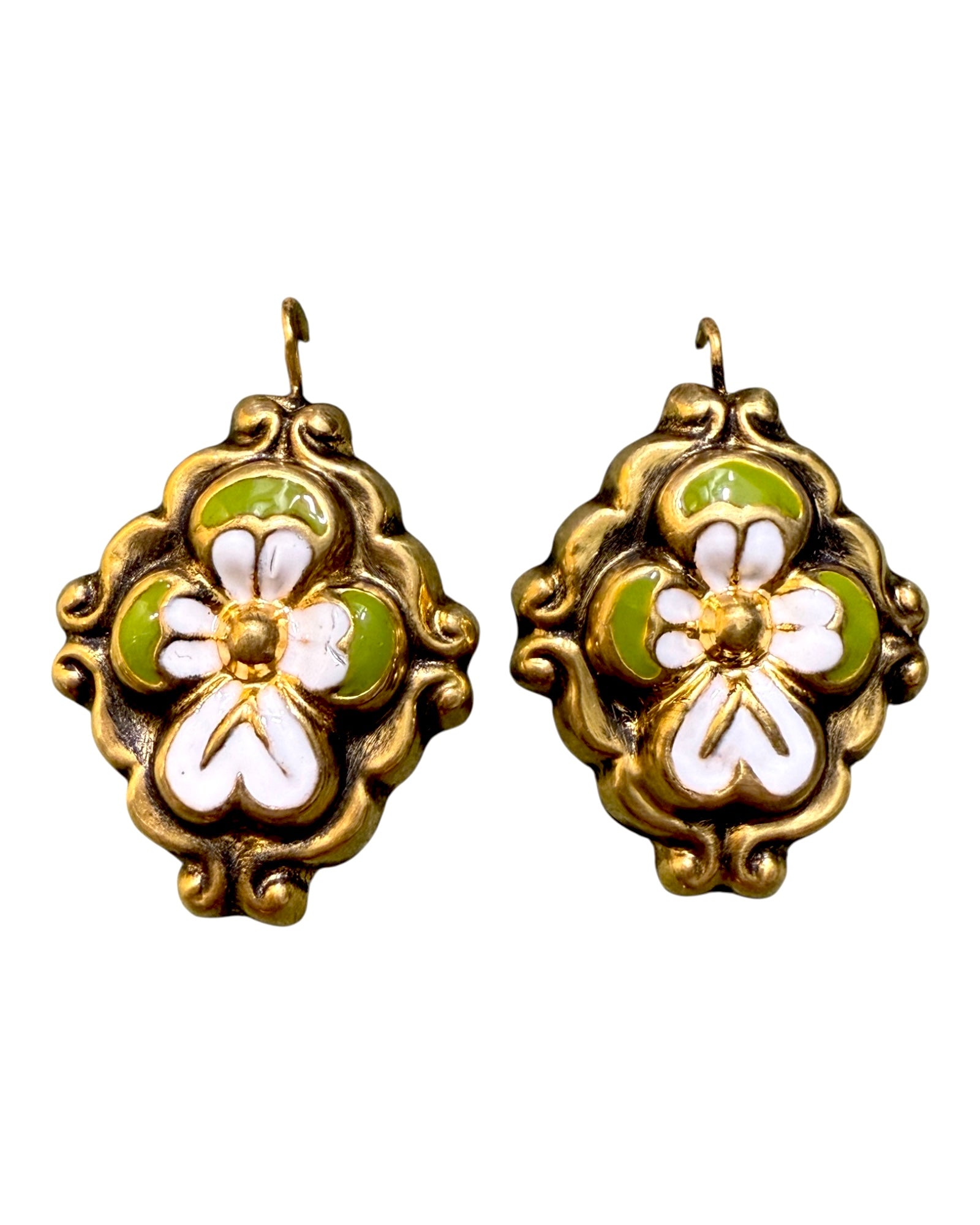 Brincos Barrocos Verde Claro com Flores em Prata Dourada