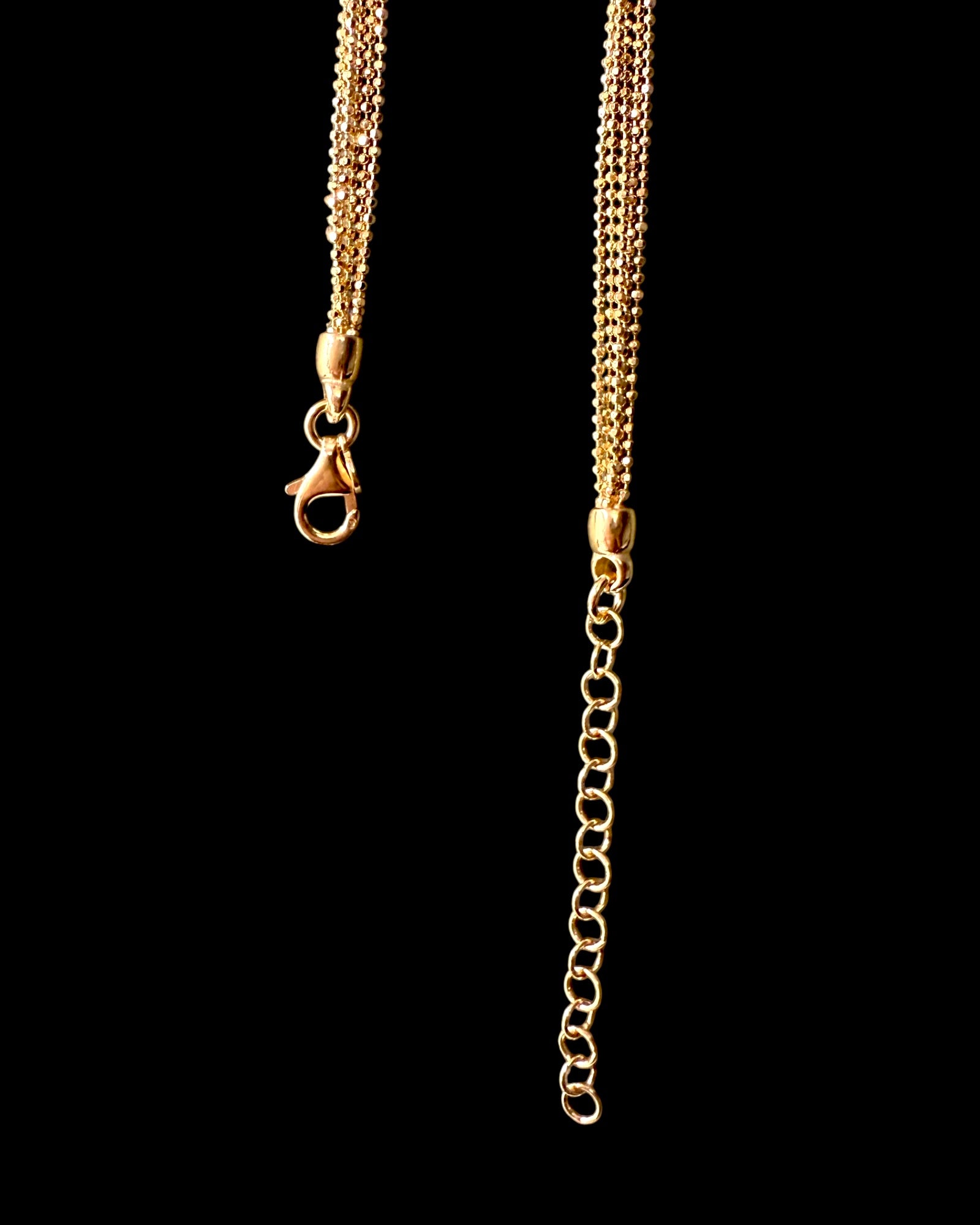Gradient Necklace with Sphere Mesh in Gold Silver