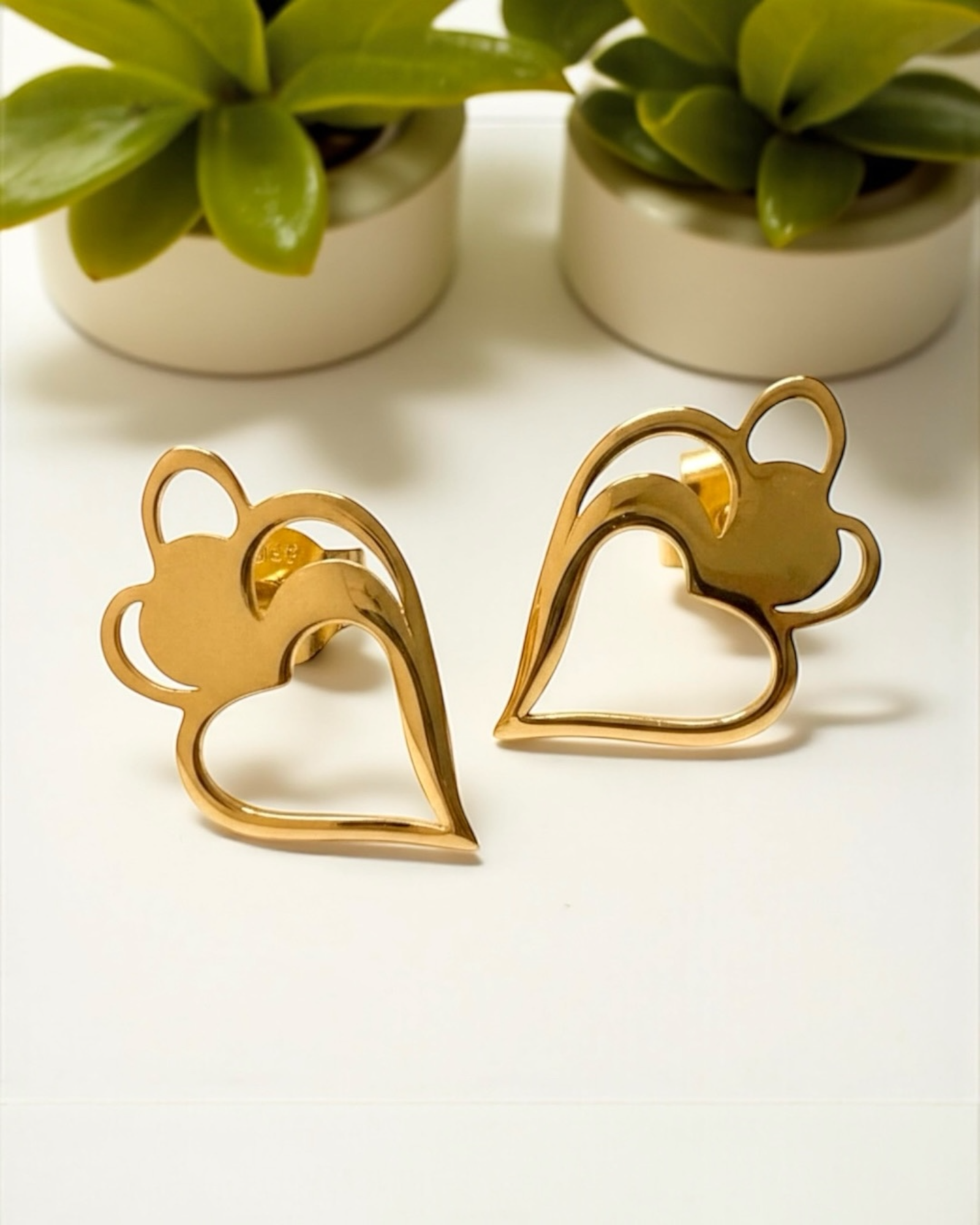 Viana Heart Earrings in Gold-Plated Silver