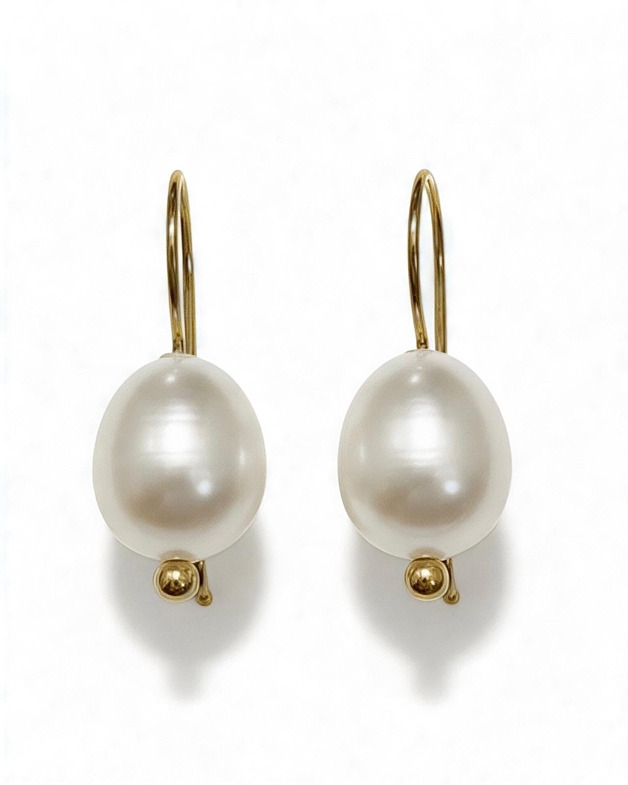 Earrings with Baroque Pearl in Gold-Plated Silver