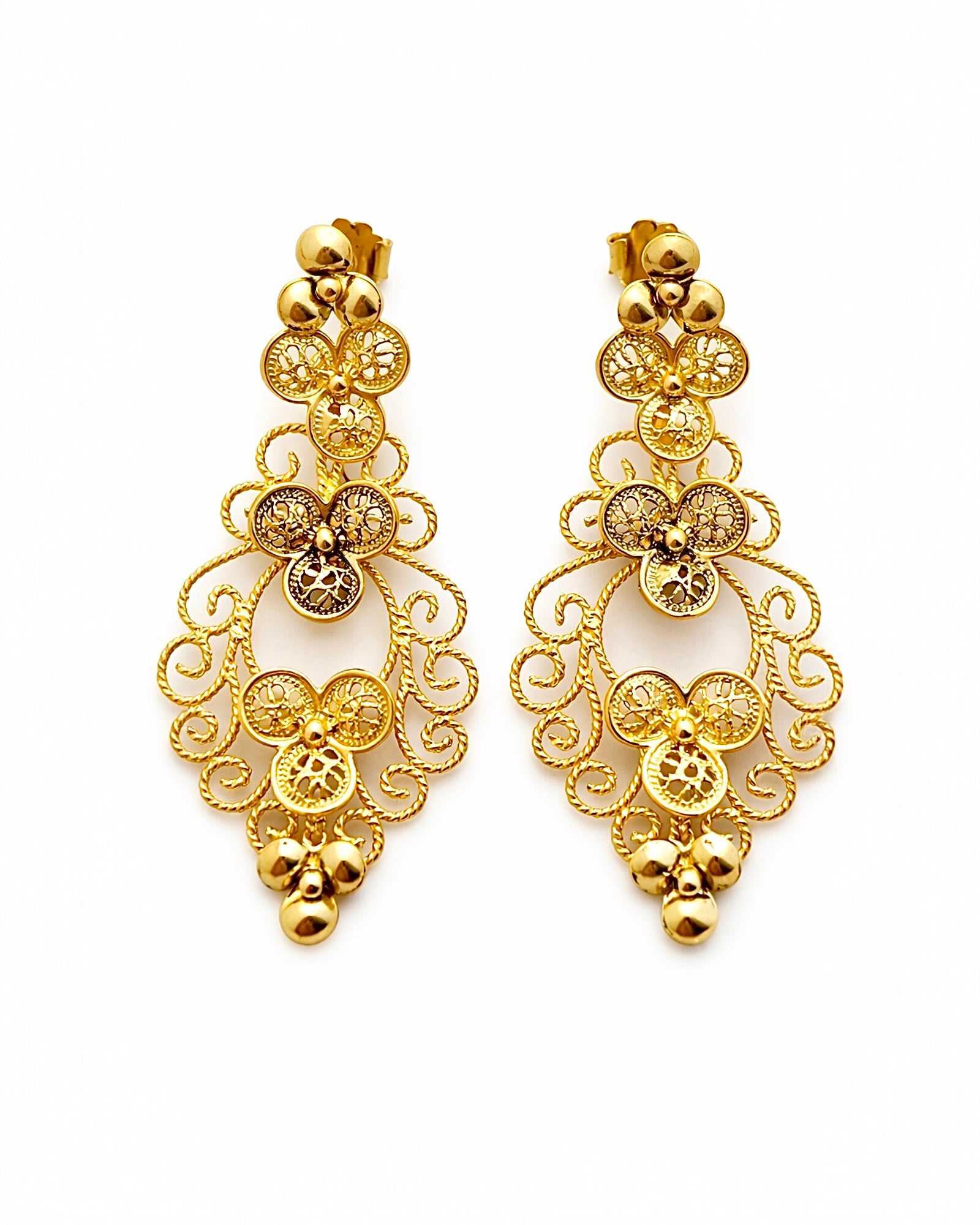 Viana Heart Filigree Earrings in Silver