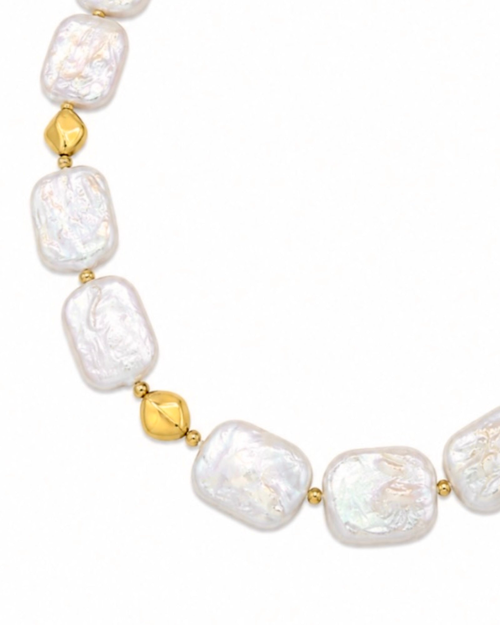 Pearl Necklace in Gold-Plated Silver