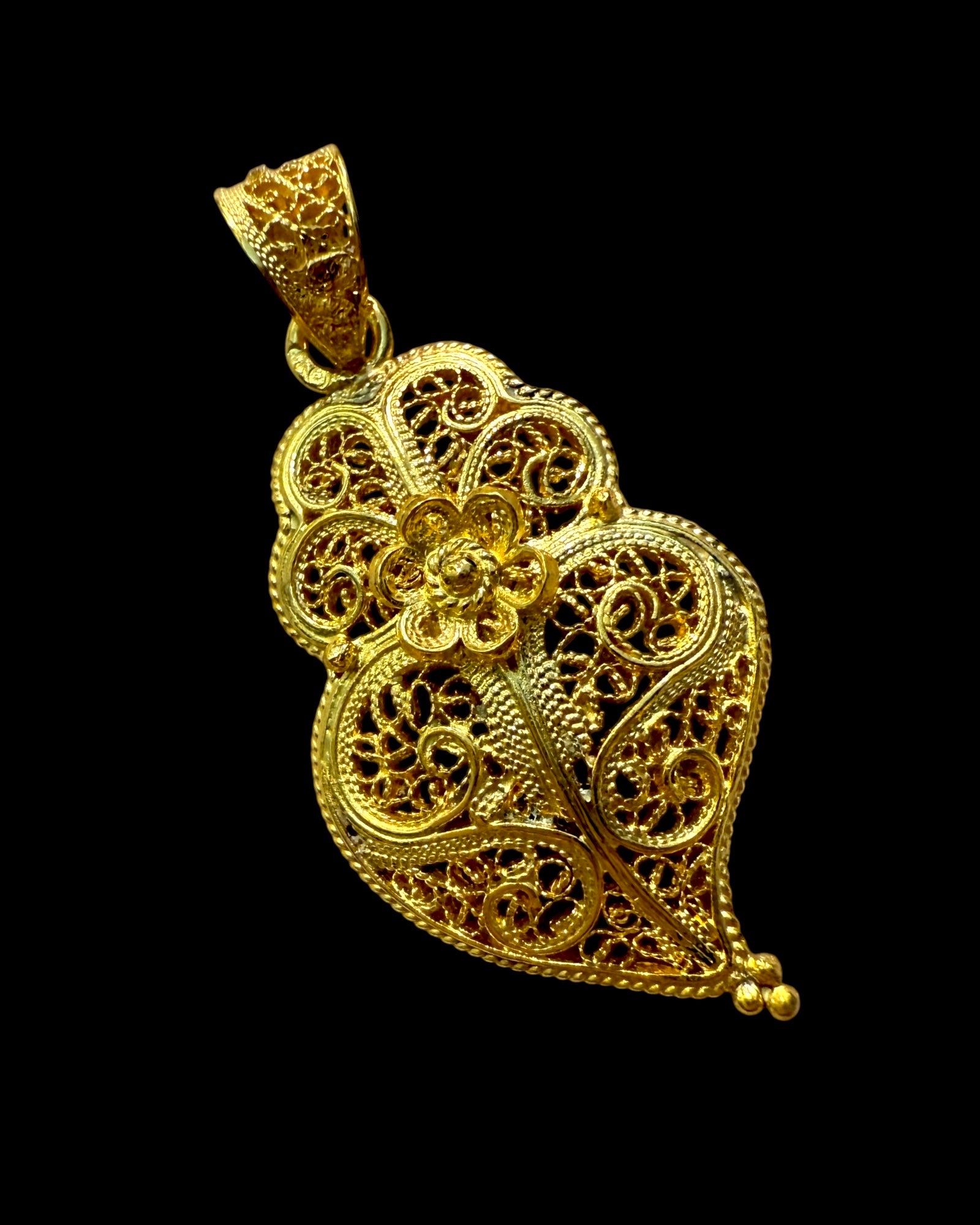 Heart of Viana Gold Medal