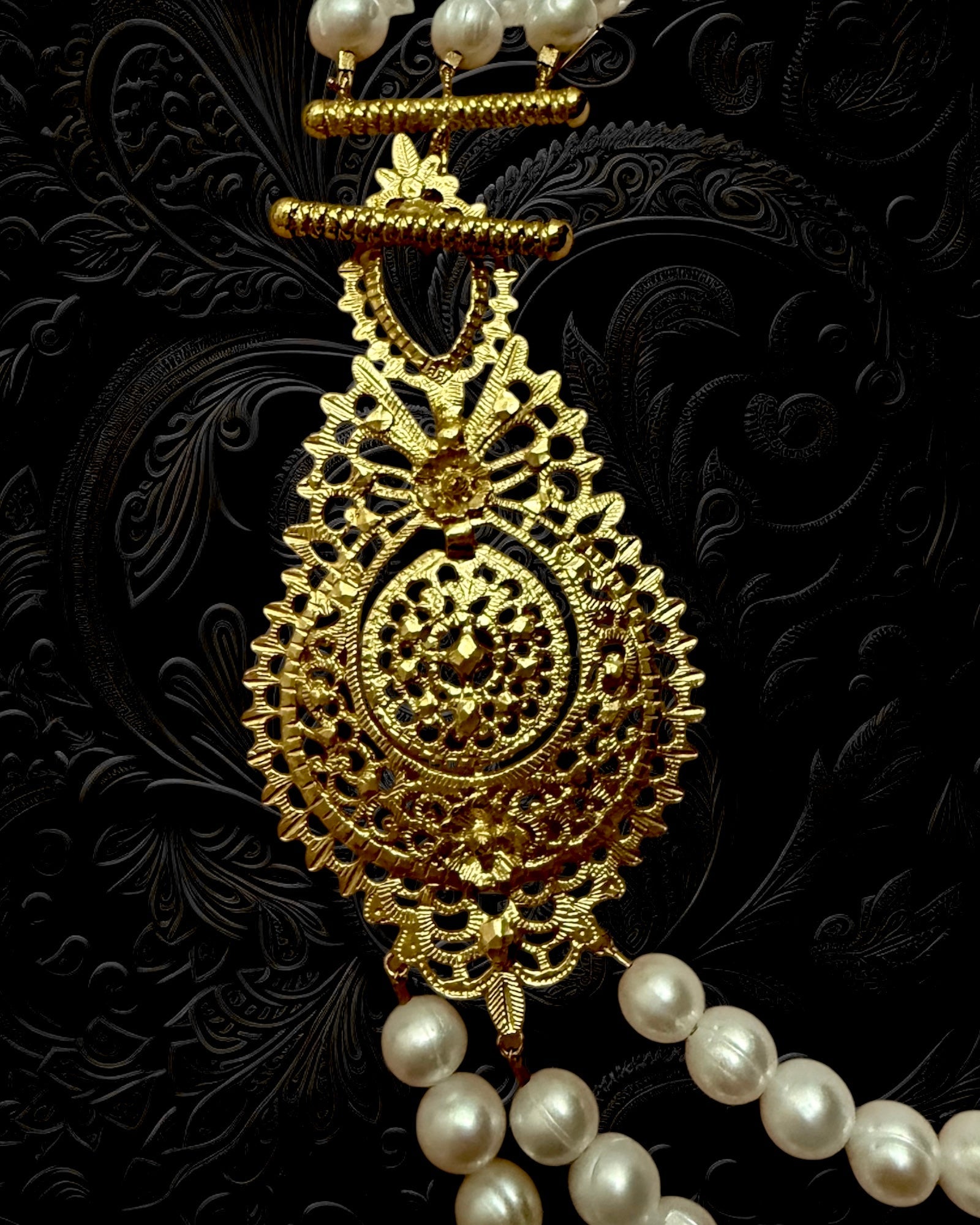 Queen Earring Necklace