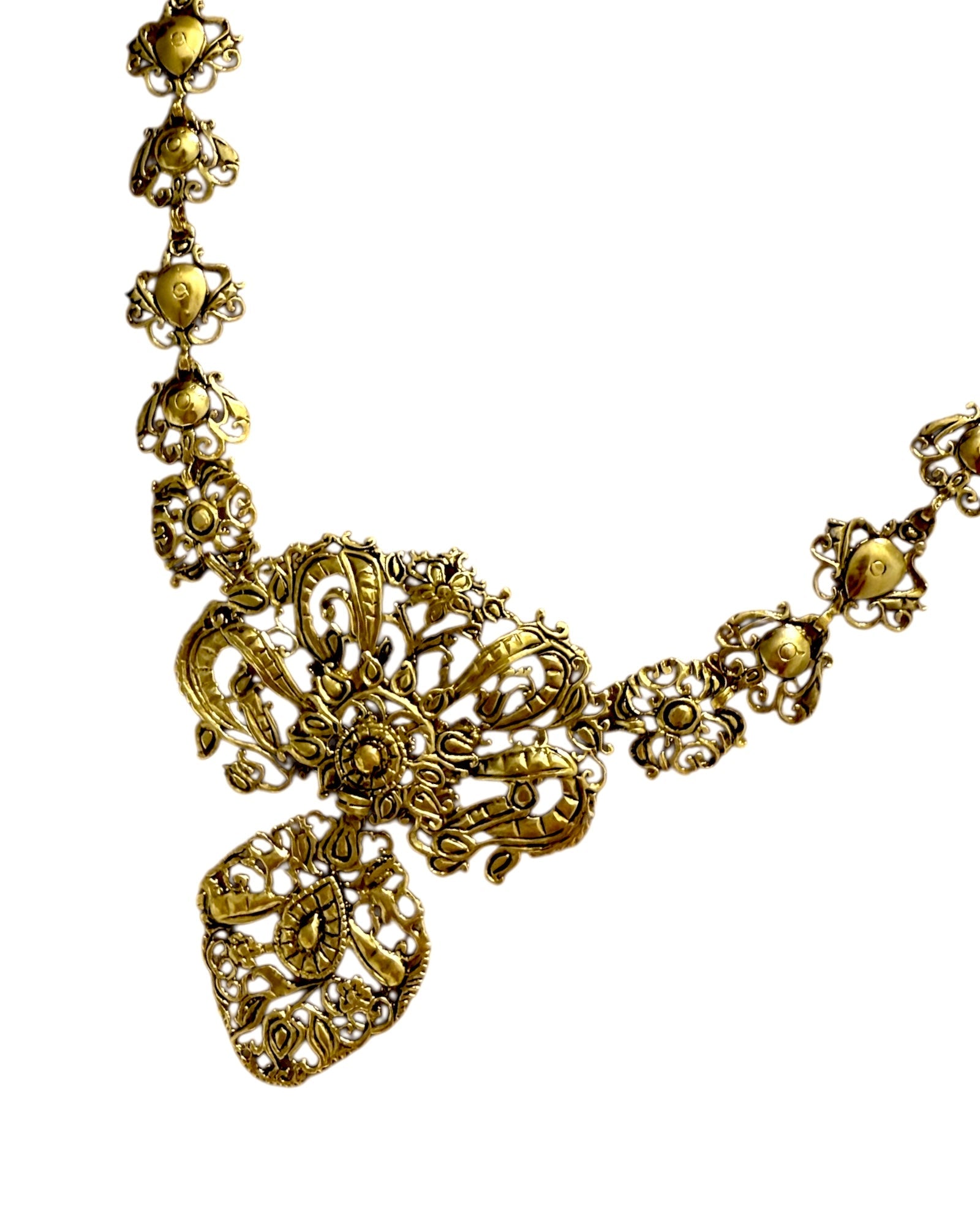 Filigree Bow Necklace in Gold Plated Silver