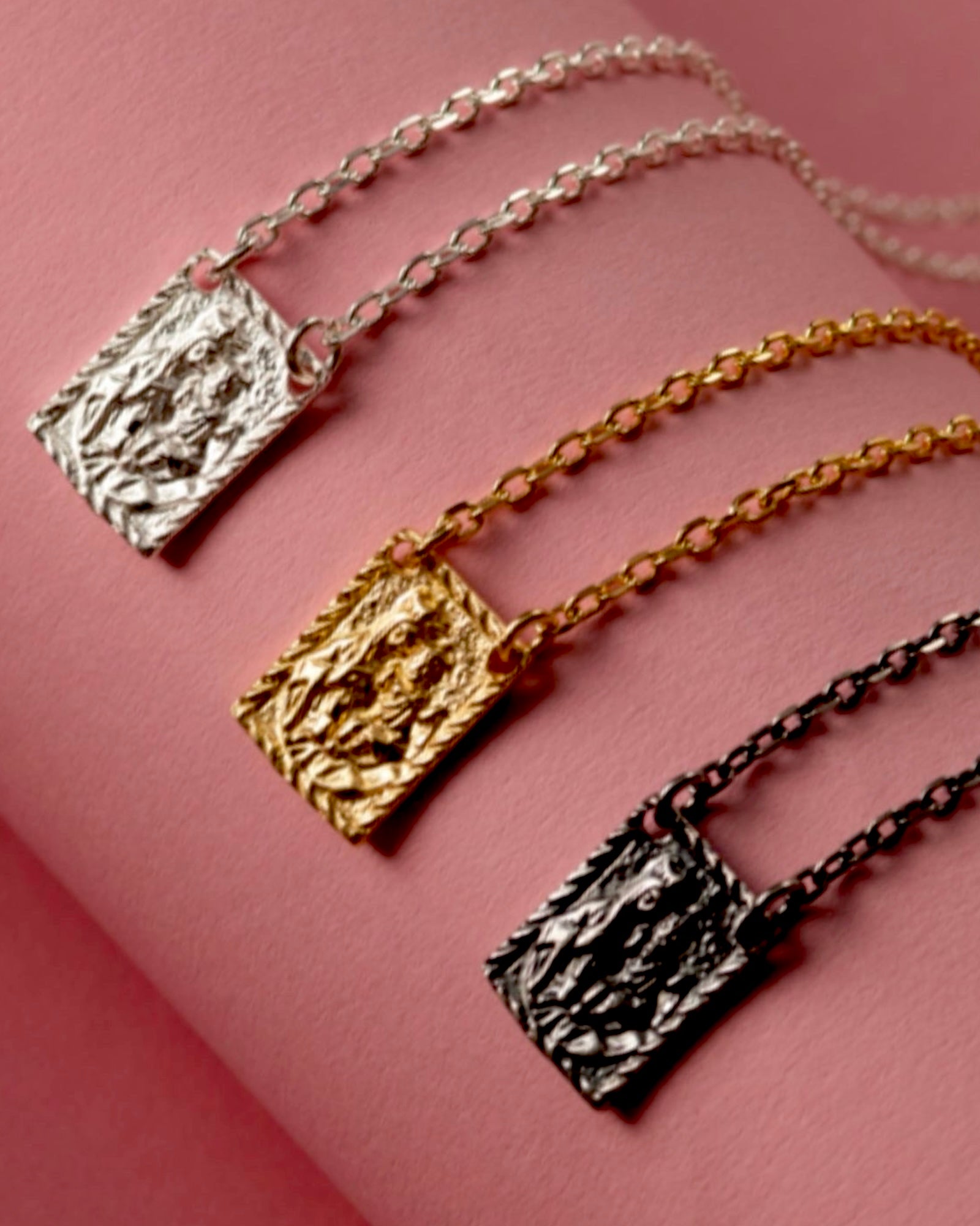 Traditional Scapular in Gold Silver