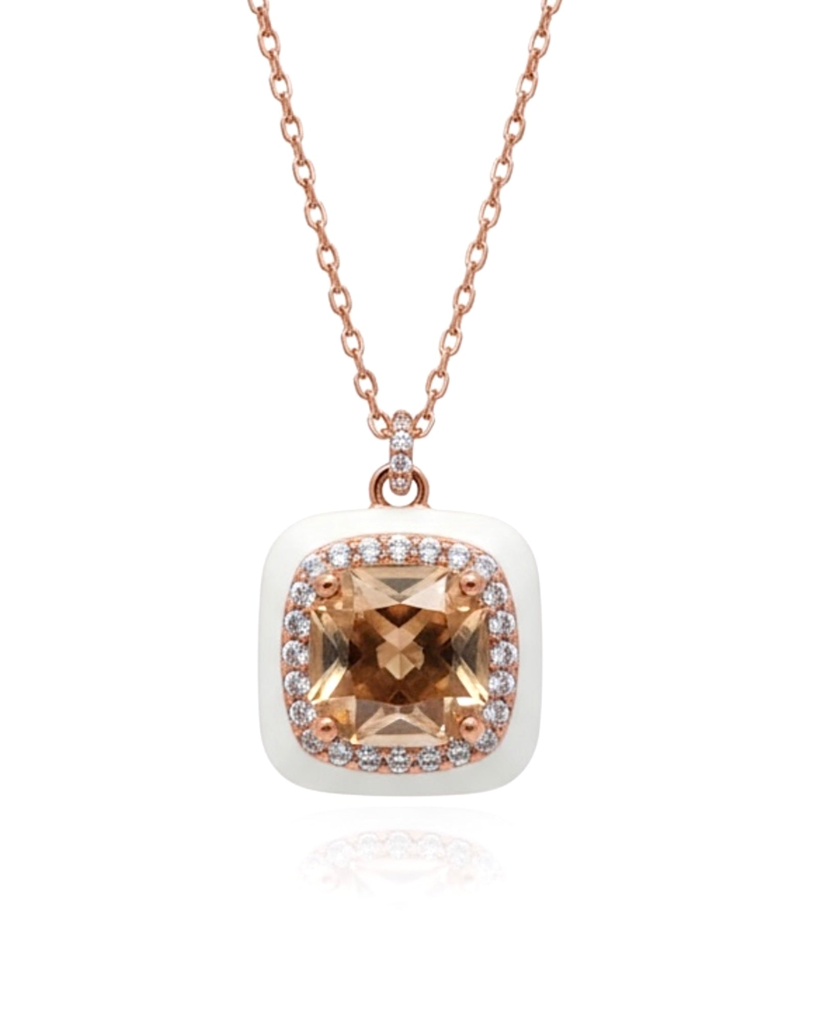 Caramel-colored necklace in rose silver.