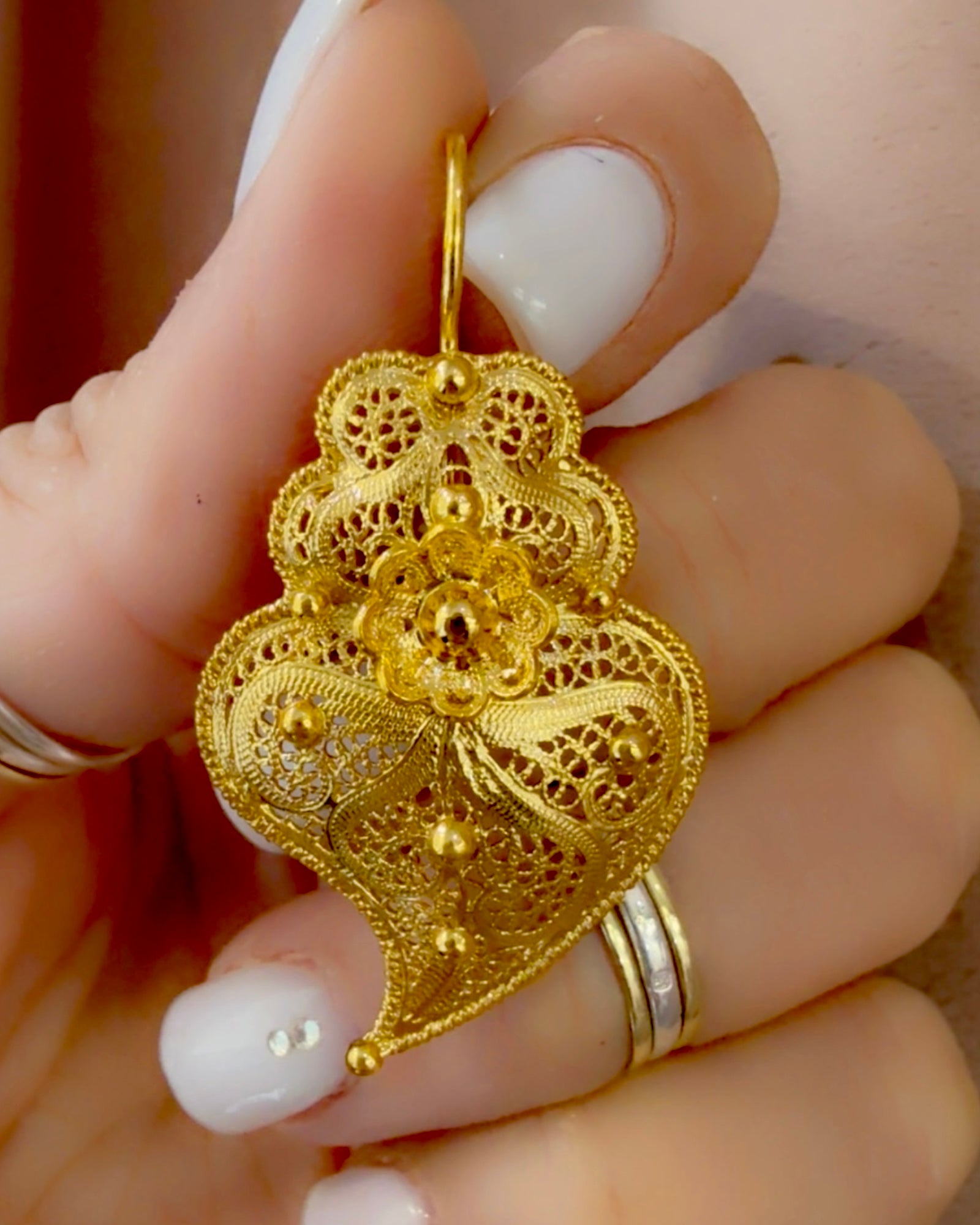 Viana Heart Earrings in Filigree in Gold Plated Silver