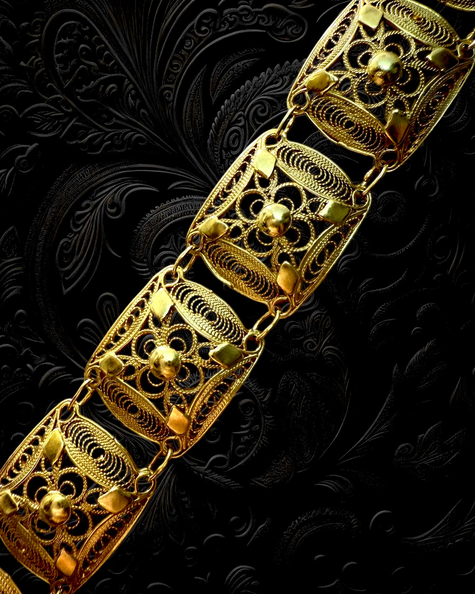 Filigree Bracelet/Slave