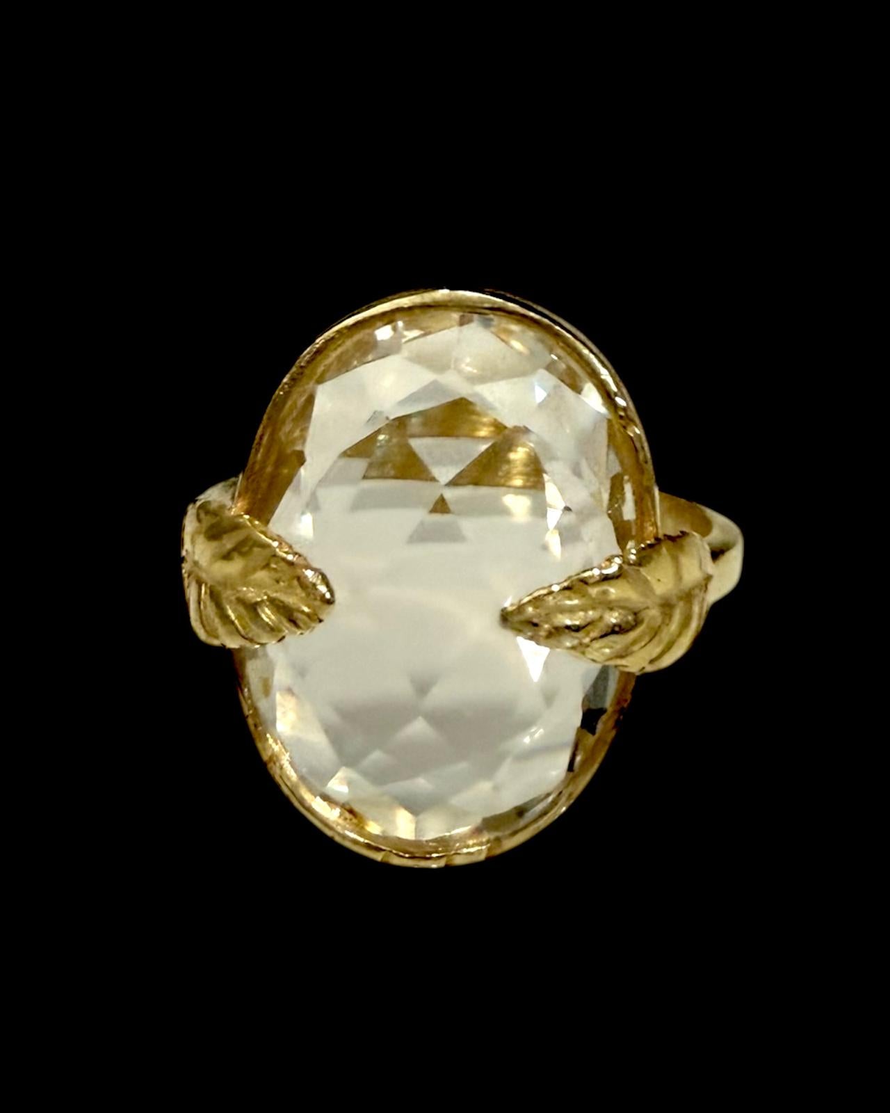 Anel Folhas com Pedra Oval em Prata Dourada