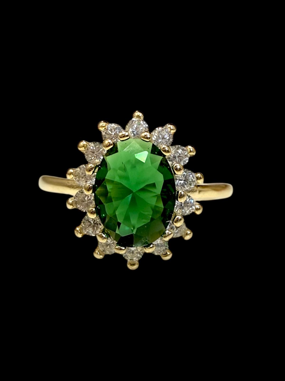 Anel Lady Di – Prata Dourada com Pedra Verde