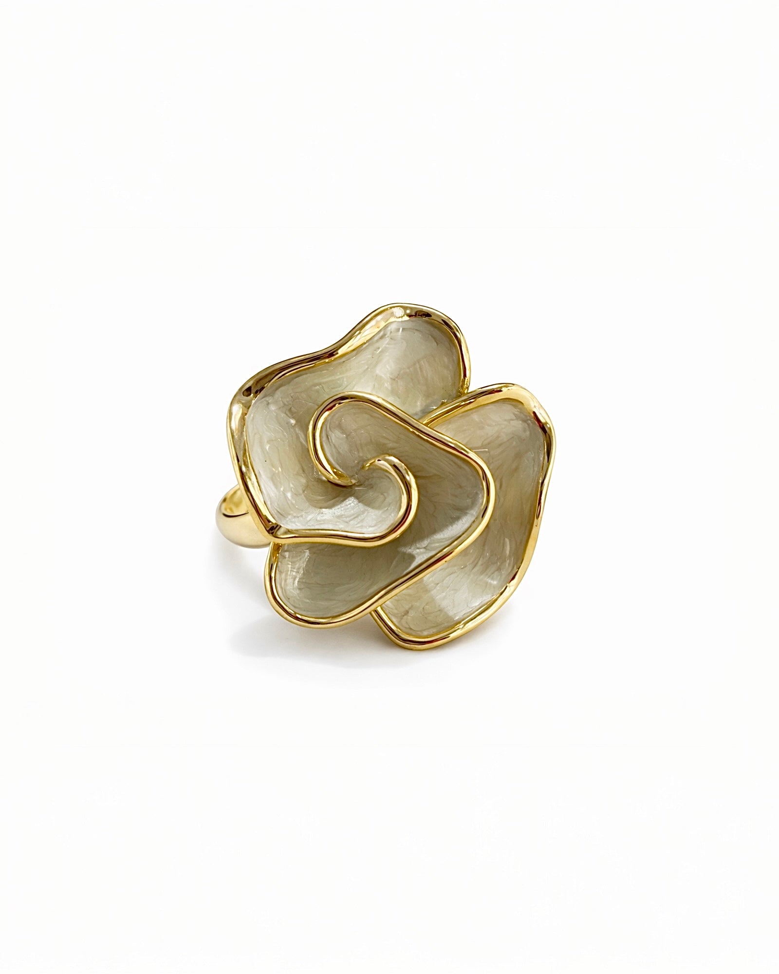 Ring with Flower in Gold-Plated Silver
