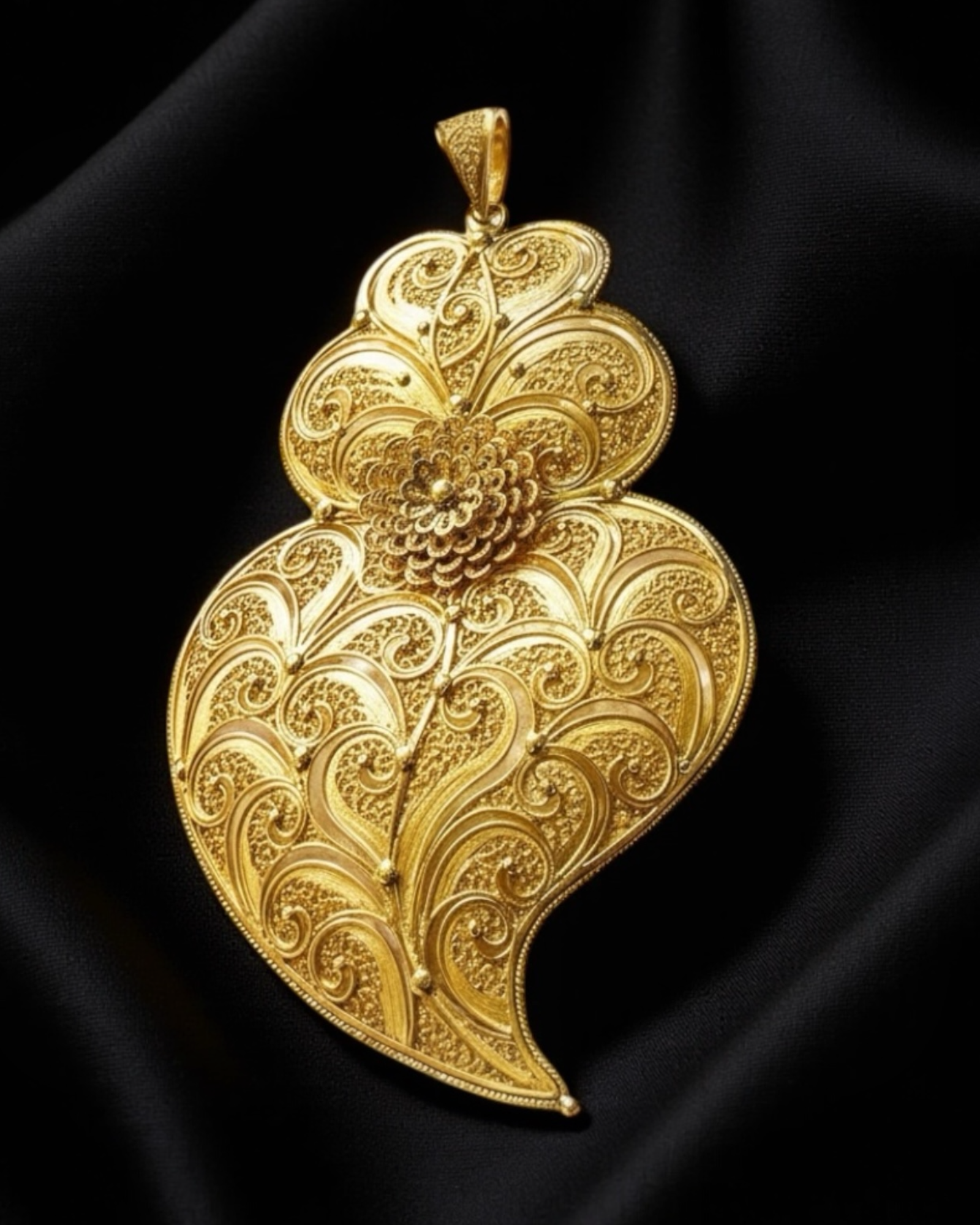 Viana Heart Medal in Gilded Silver