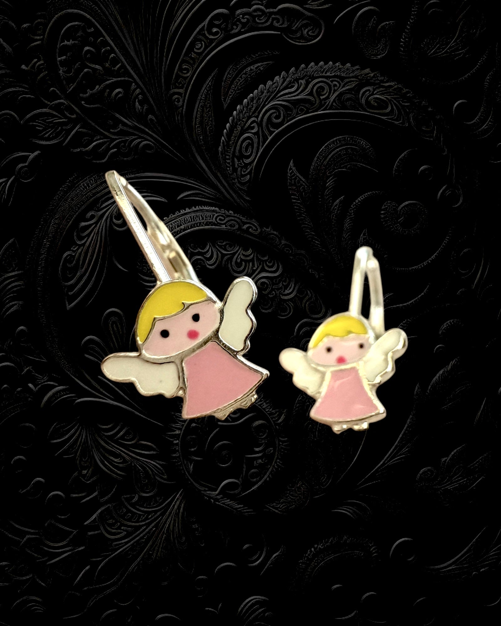 Brincos Anjo Cor-de-Rosa de Criança em Prata 925%, design delicado e simbólico, perfeito para crianças.