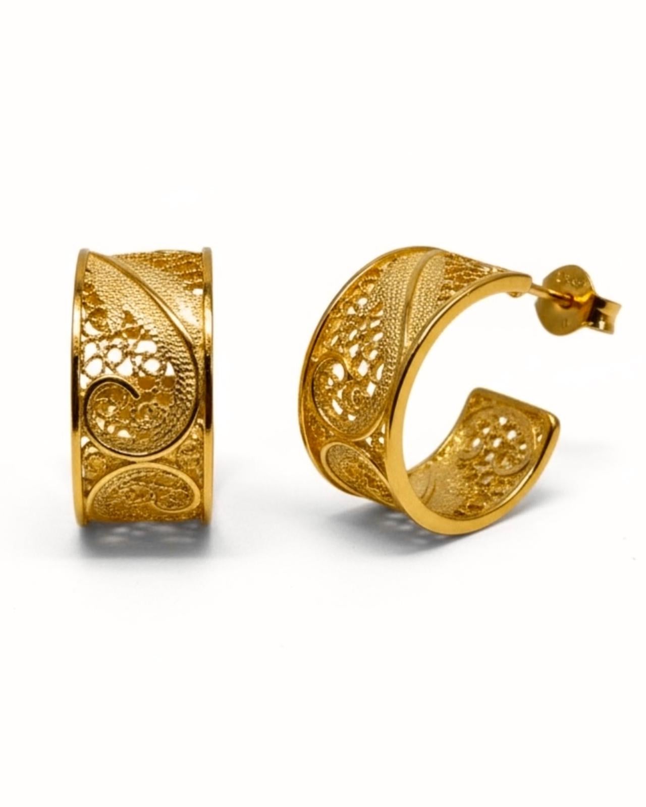 Filigree Earrings in Gold-Plated Silver