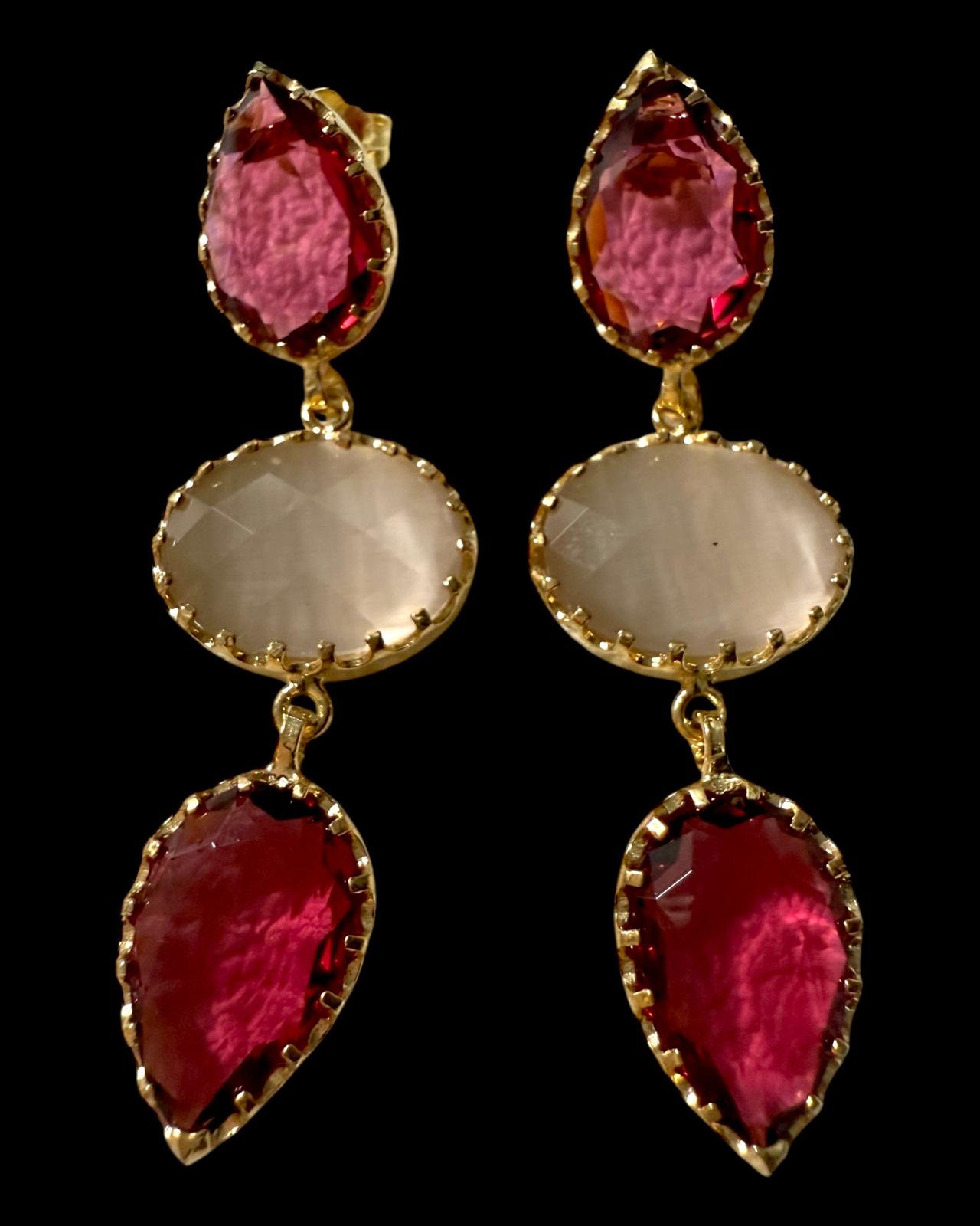 Brincos Gotas Brancas e Rosa em Prata Dourada
