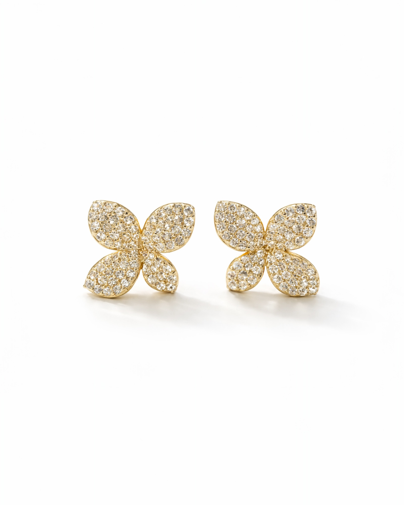 Brincos Pétalas Mini em Prata Dourada