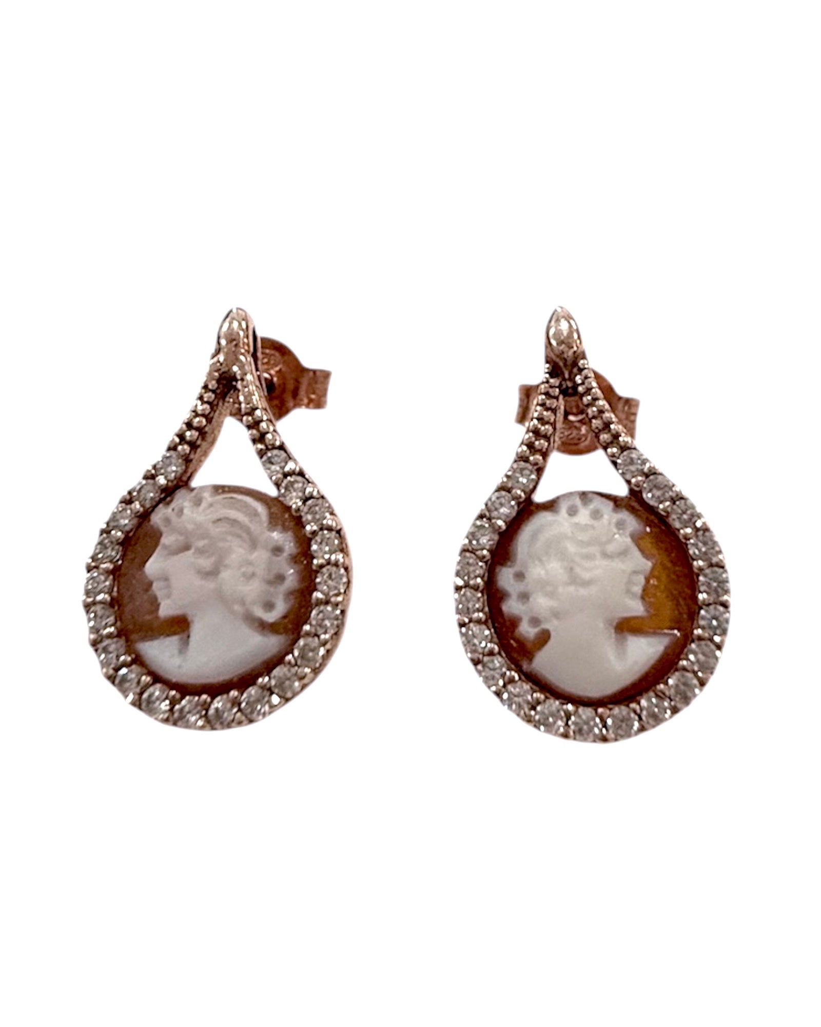 Brincos Camafeus em Prata Rosa, design em gota clássico e elegante.