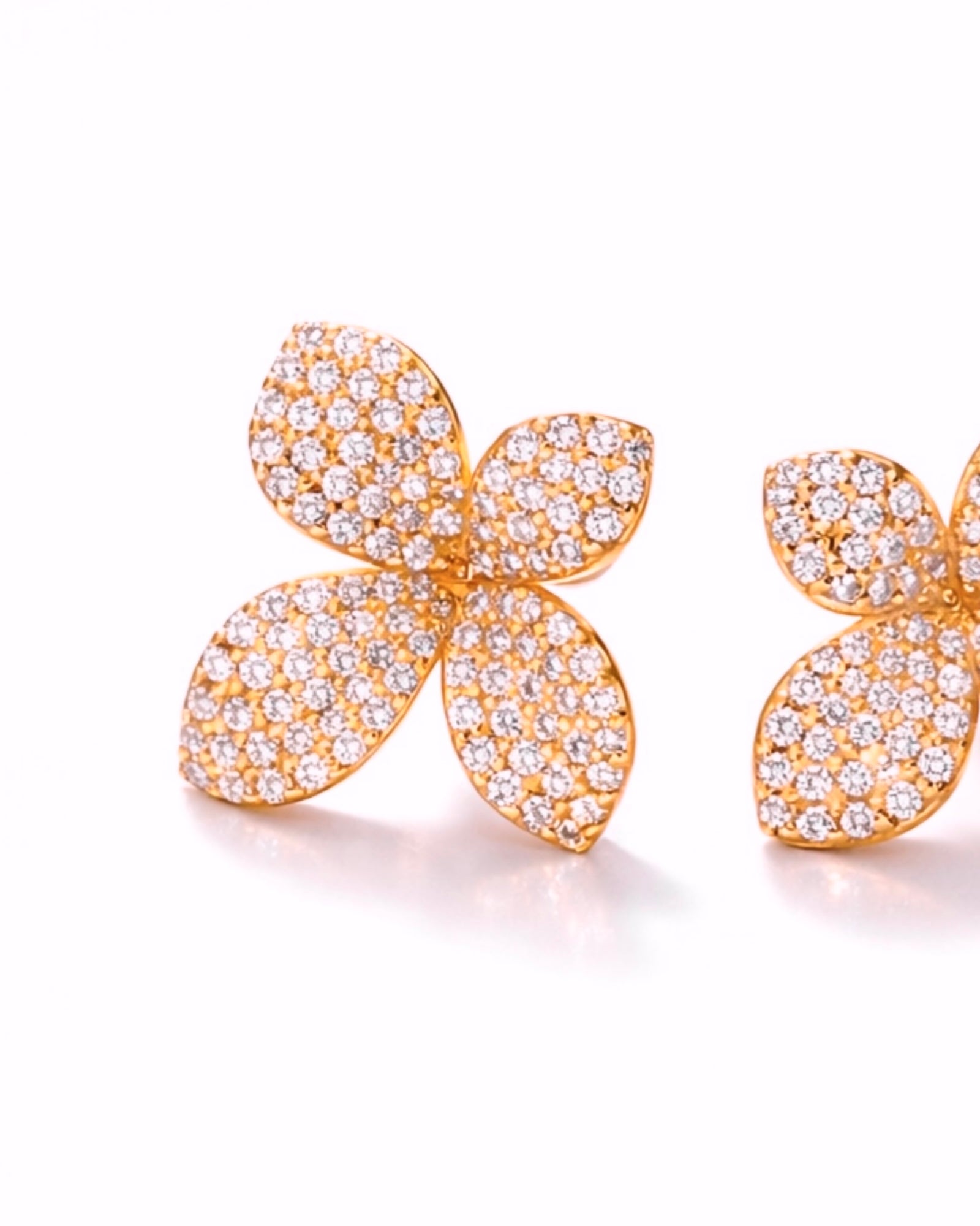 Brincos Pétalas em Prata Rosa