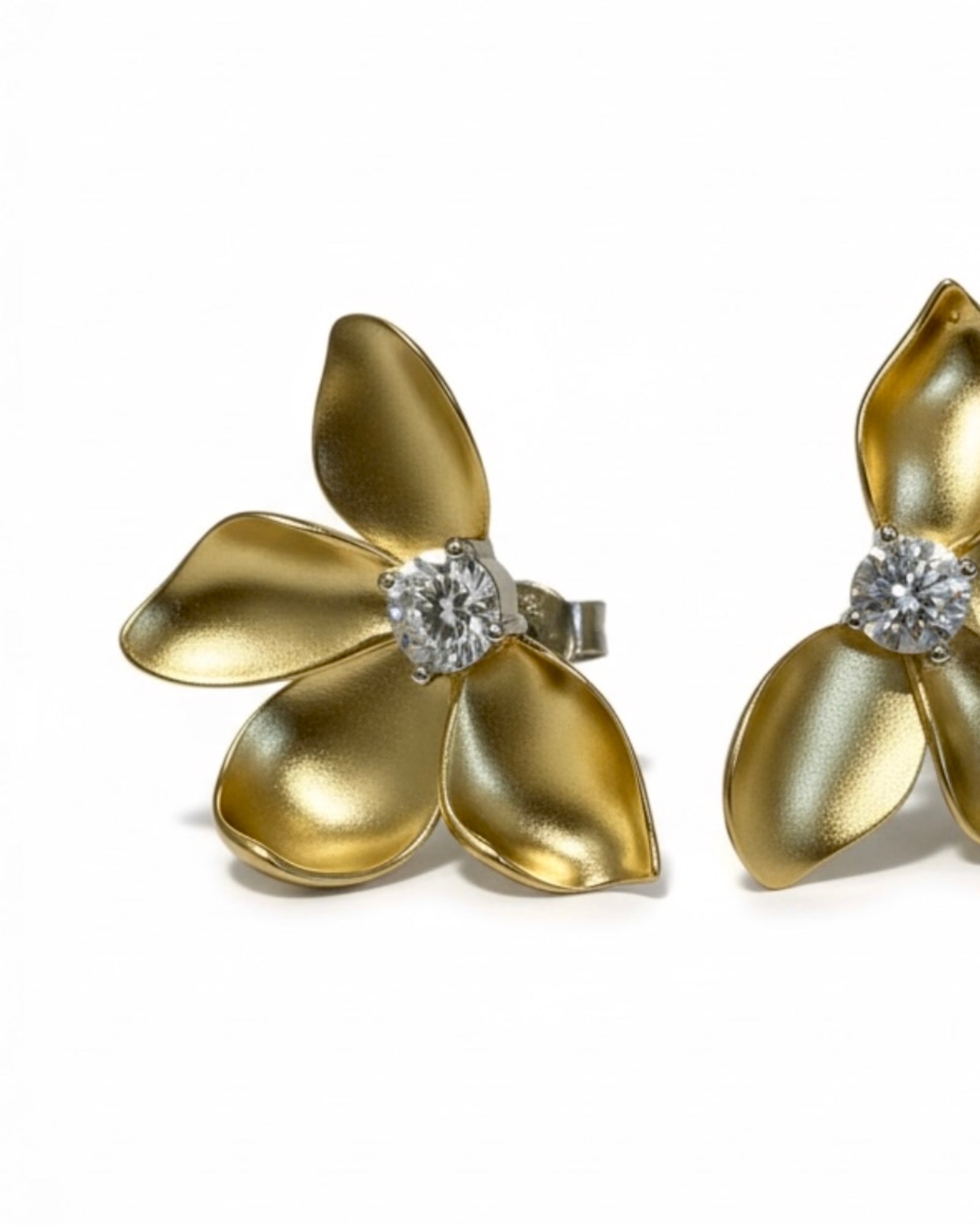 Brincos Pétalas em Prata Branca e Dourada