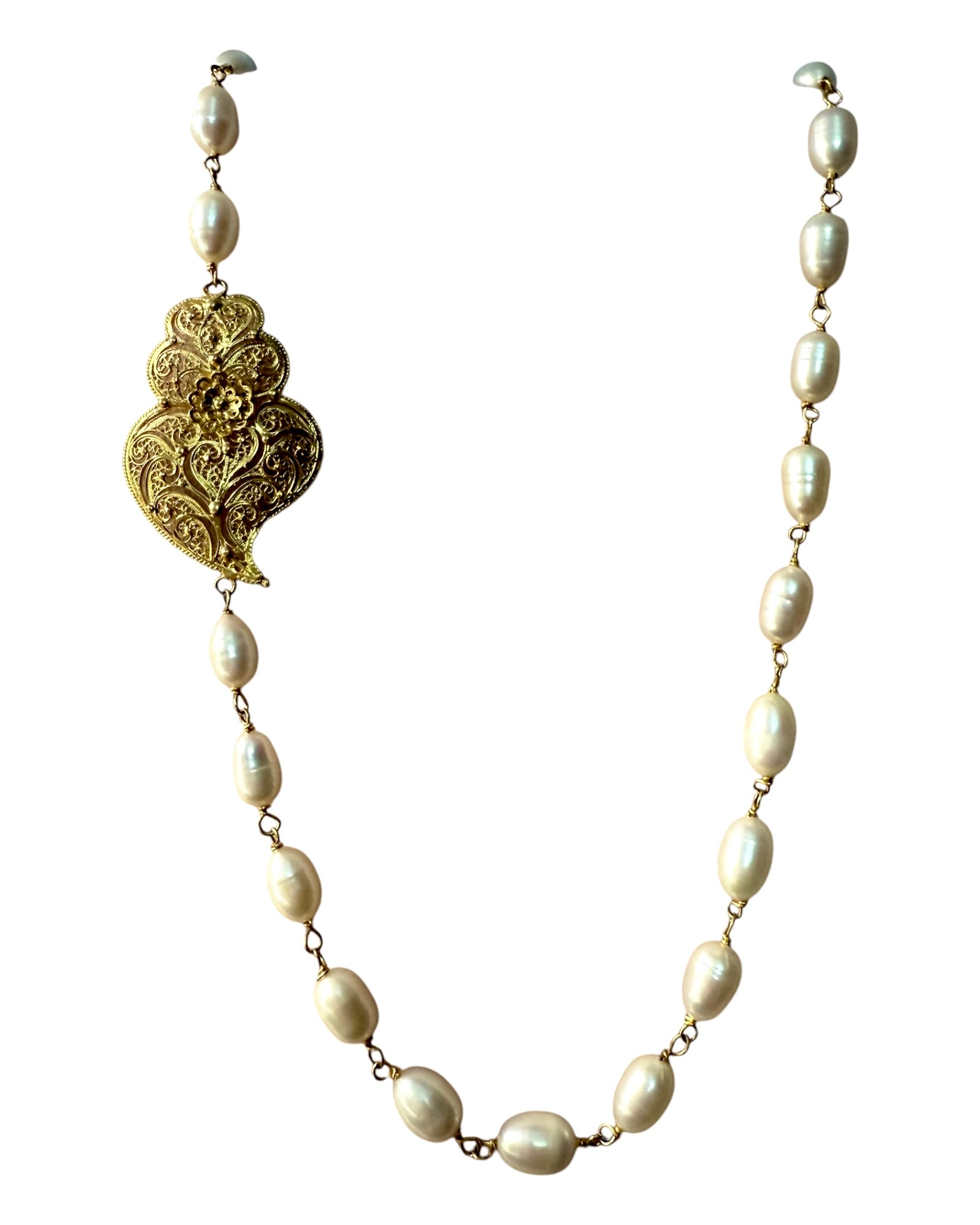 Viana Heart Necklace with Pearls in Gold Plated Silver