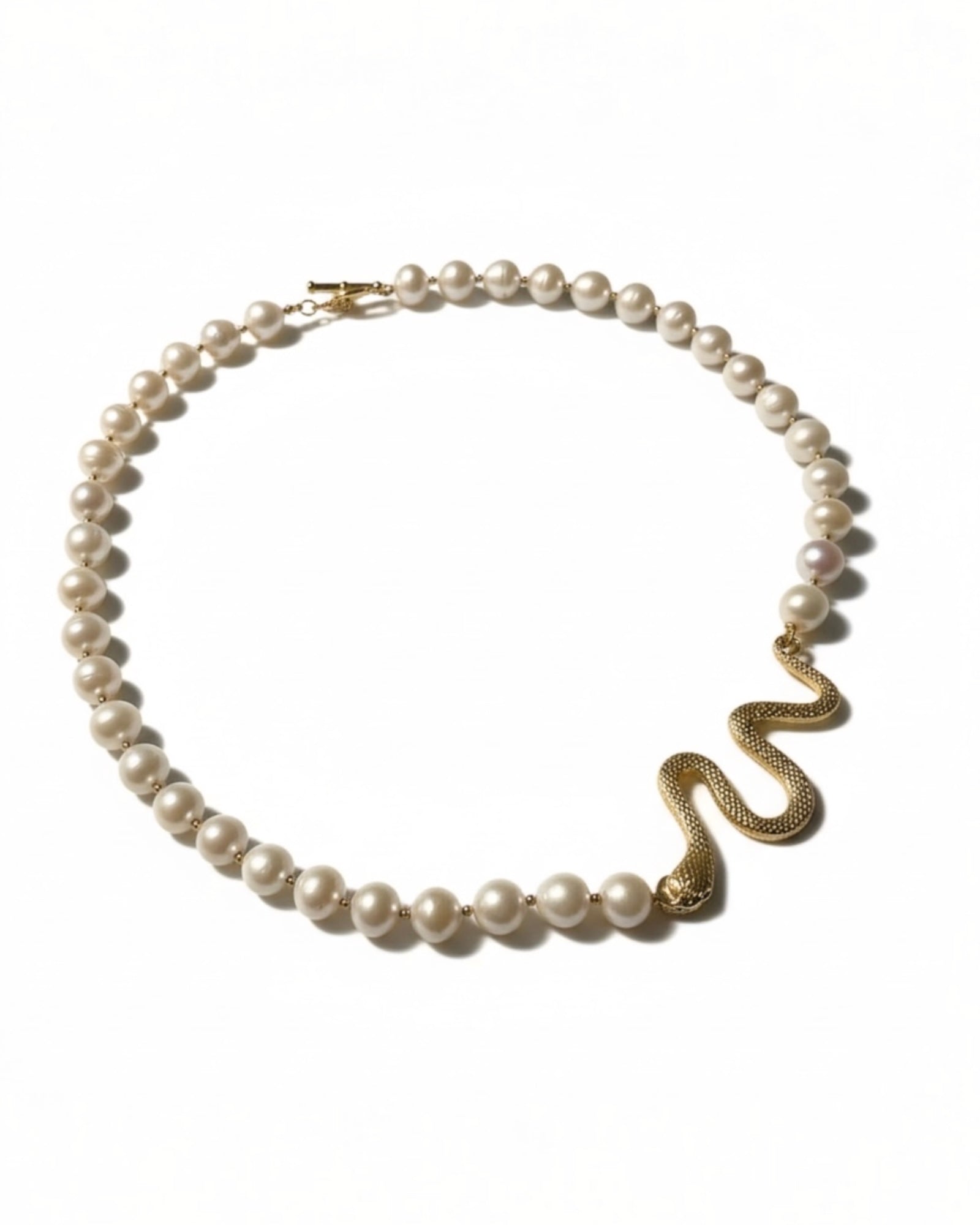 Colar Cobra em prata com pérola