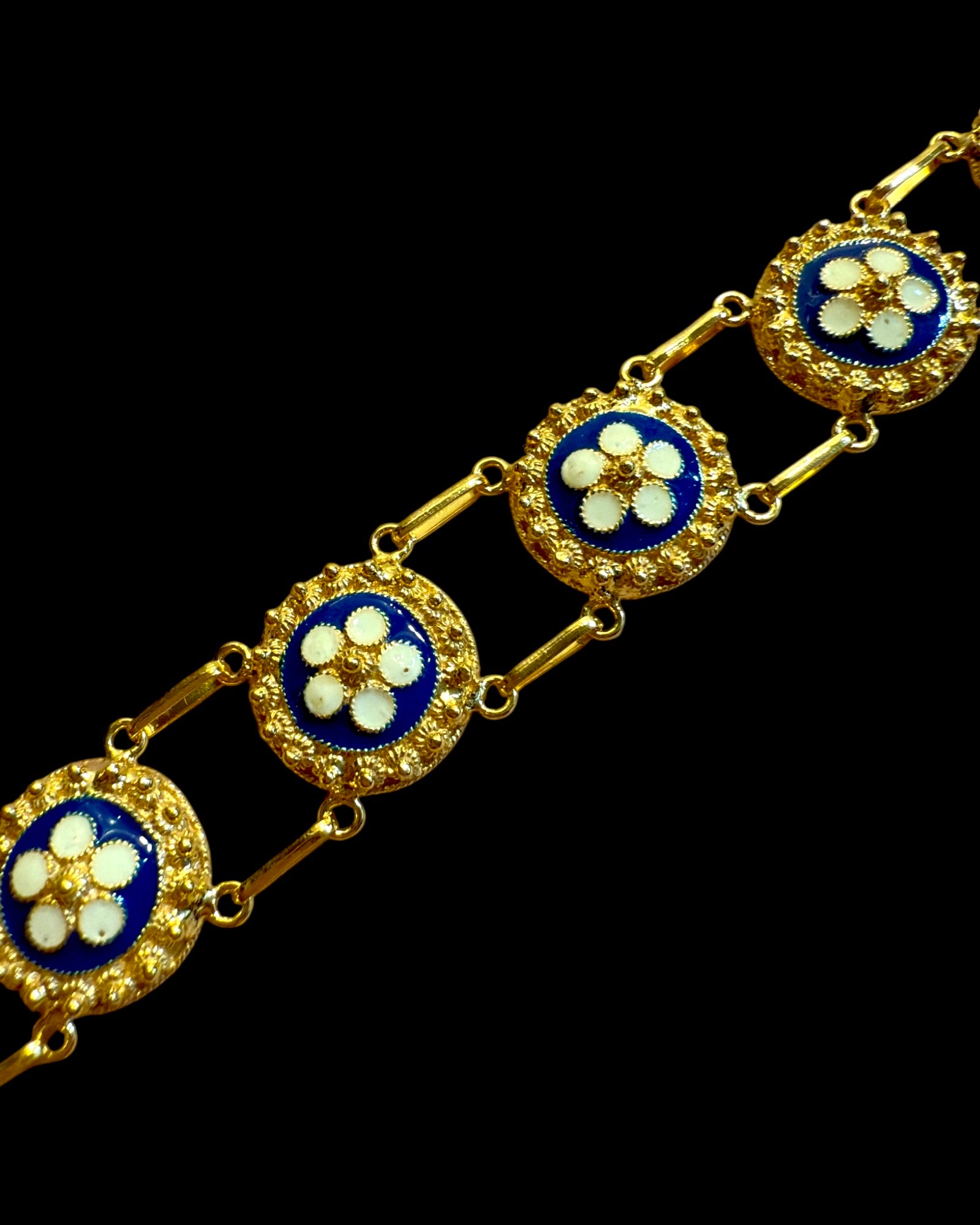 Pulseira Caramujos Azuis em Prata Dourada
